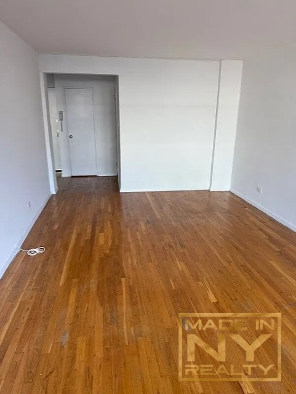 320 West 30th Street Chelsea New York NY 10001