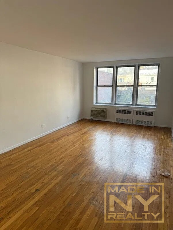 320 West 30th Street Chelsea New York NY 10001