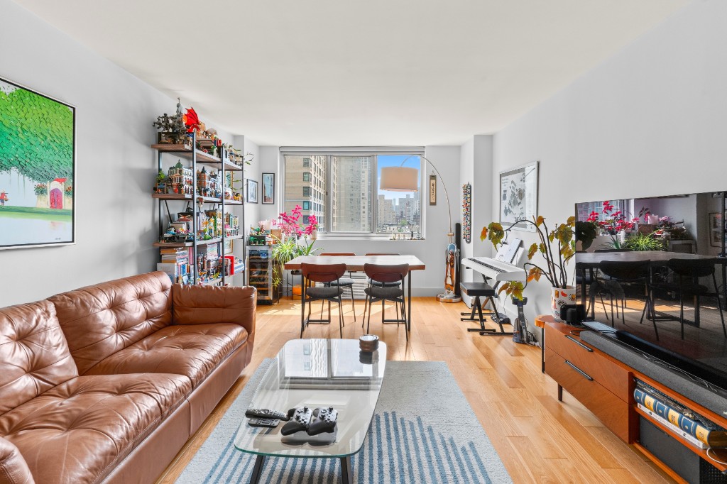 345 East 93rd Street 13G Upper East Side New York NY 10128
