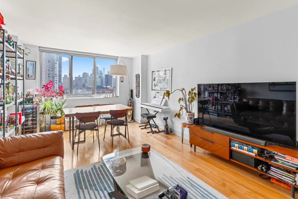 345 East 93rd Street 13G Upper East Side New York NY 10128