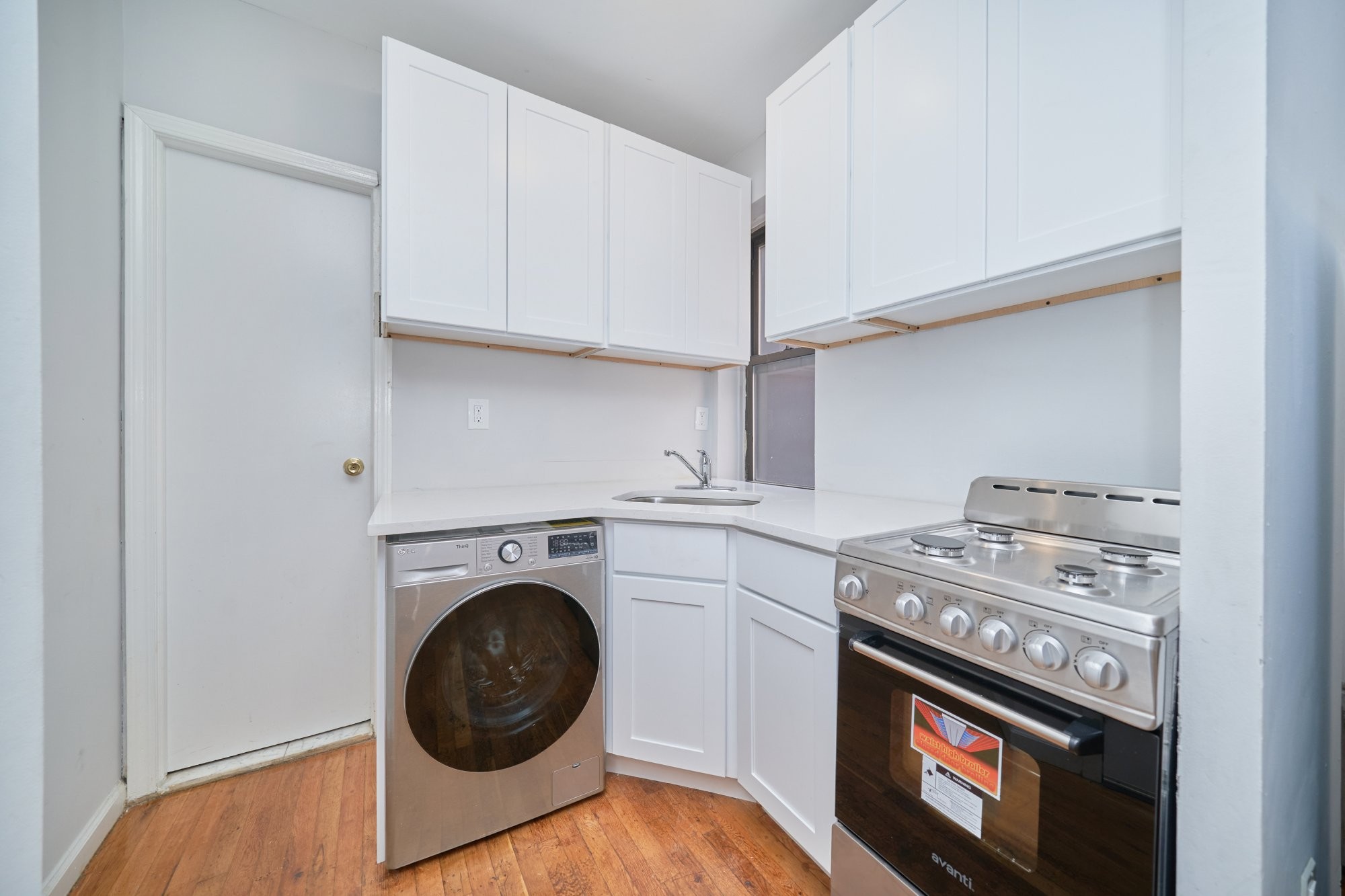 454 Ninth Avenue 15 Clinton New York NY 10018