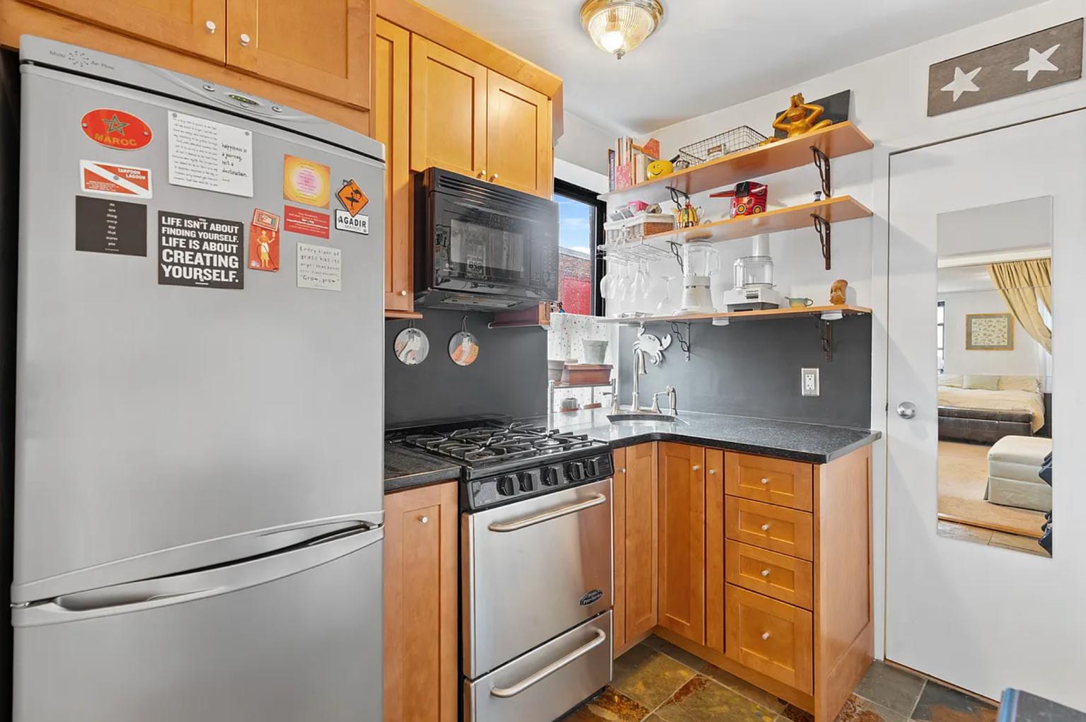 514 West 50th Street 5rw Clinton New York NY 10019