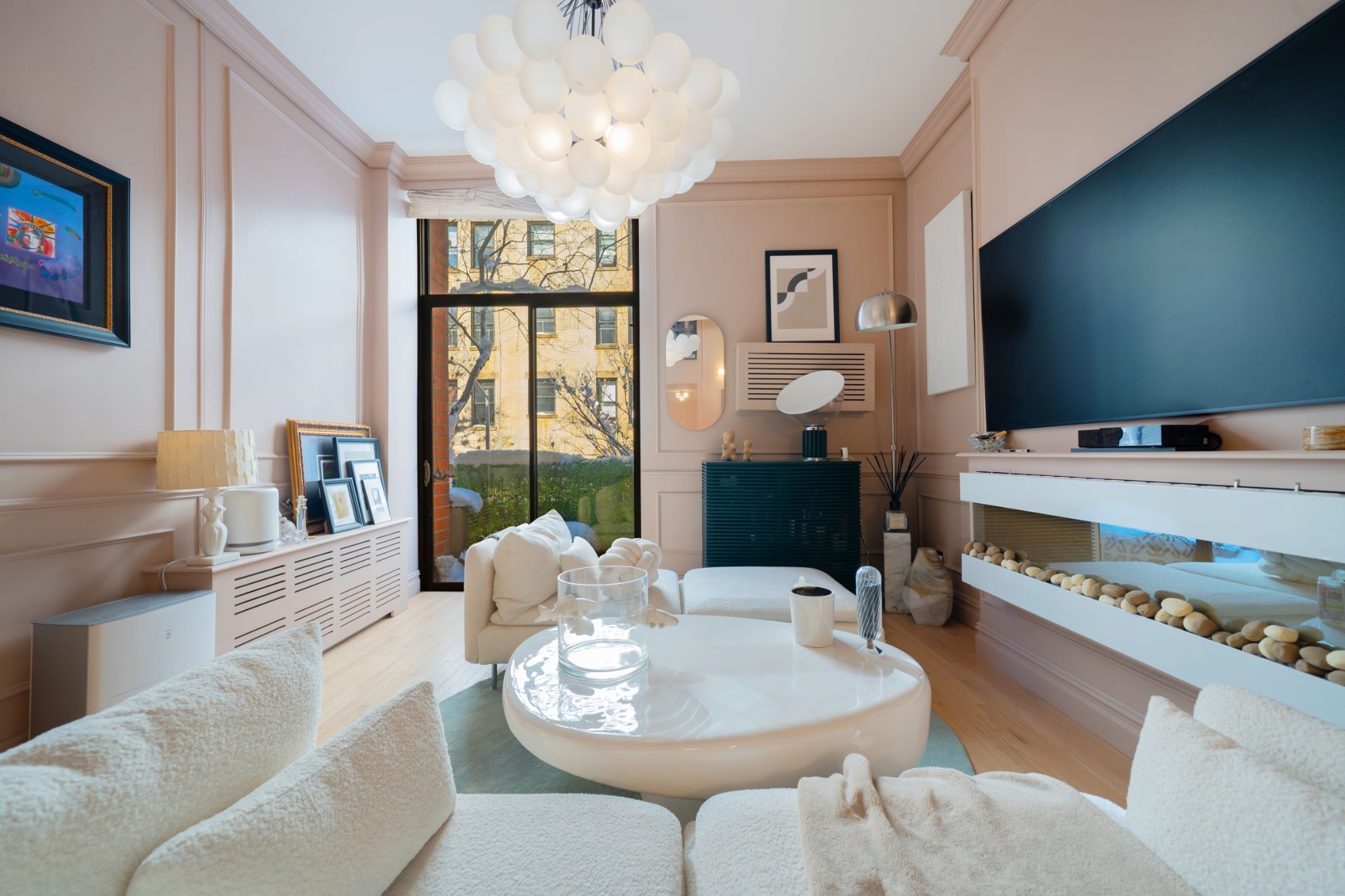 184 Thompson Street 1F Greenwich Village New York NY 10012