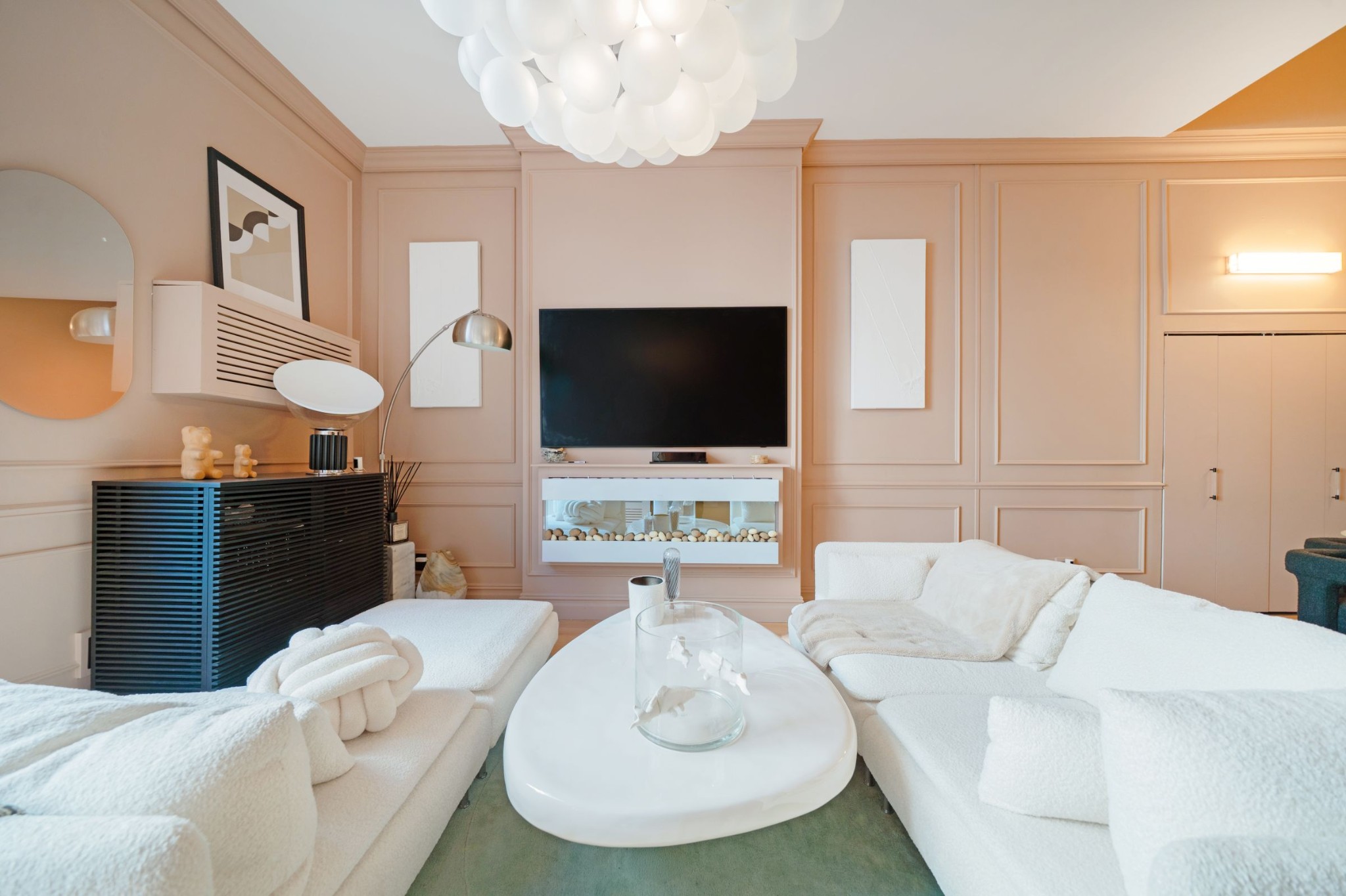 184 Thompson Street 1F Greenwich Village New York NY 10012