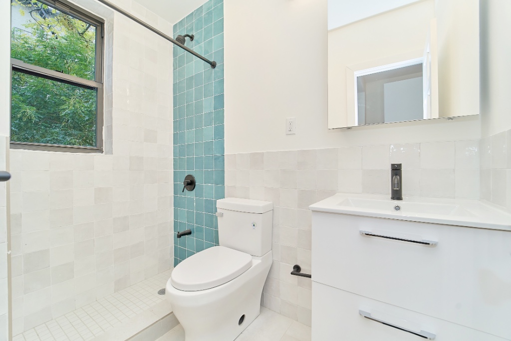 318 East 90th Street 2E Upper East Side New York NY 10128