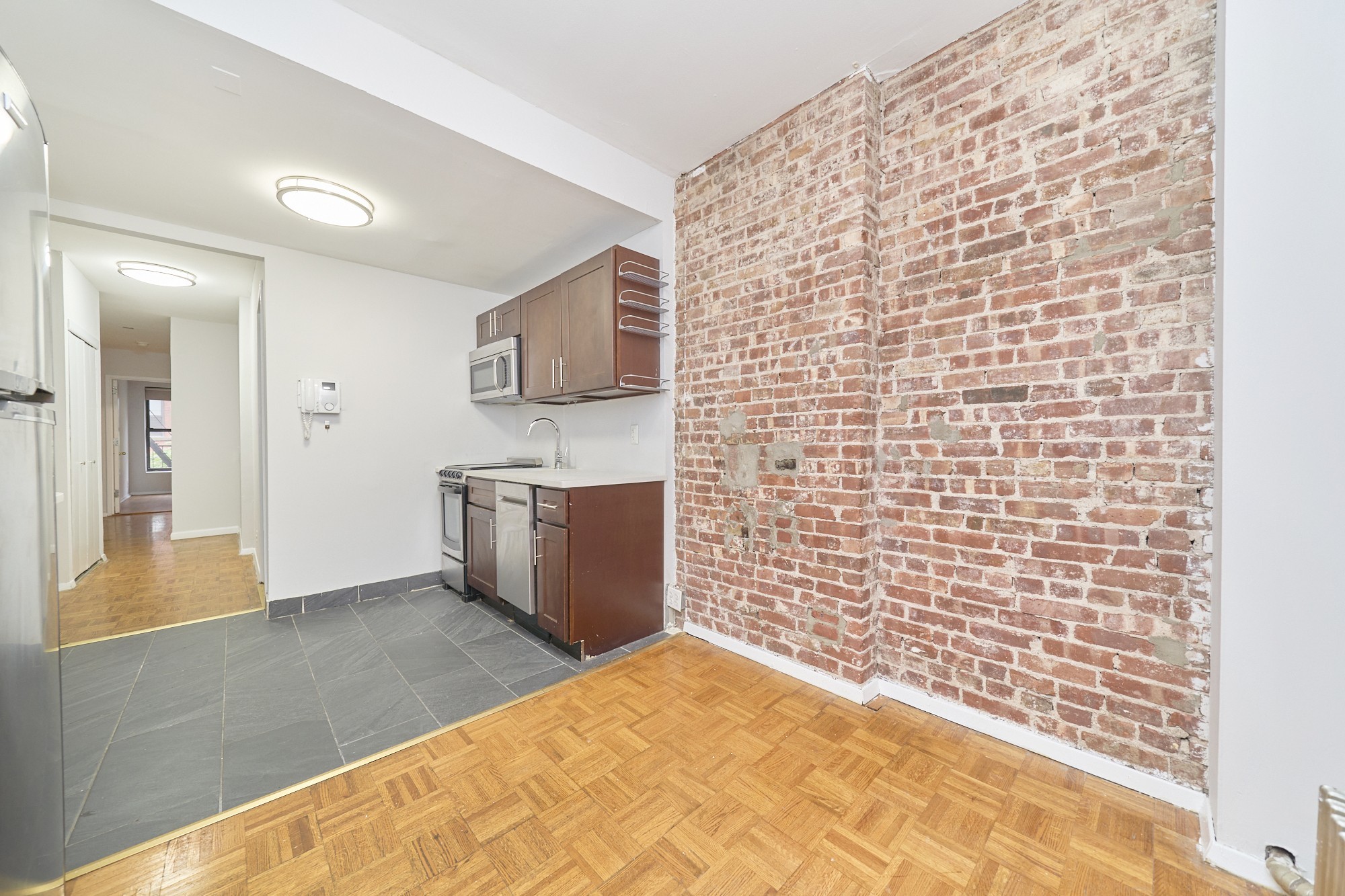 333 West 43rd Street 2B Clinton New York NY 10036