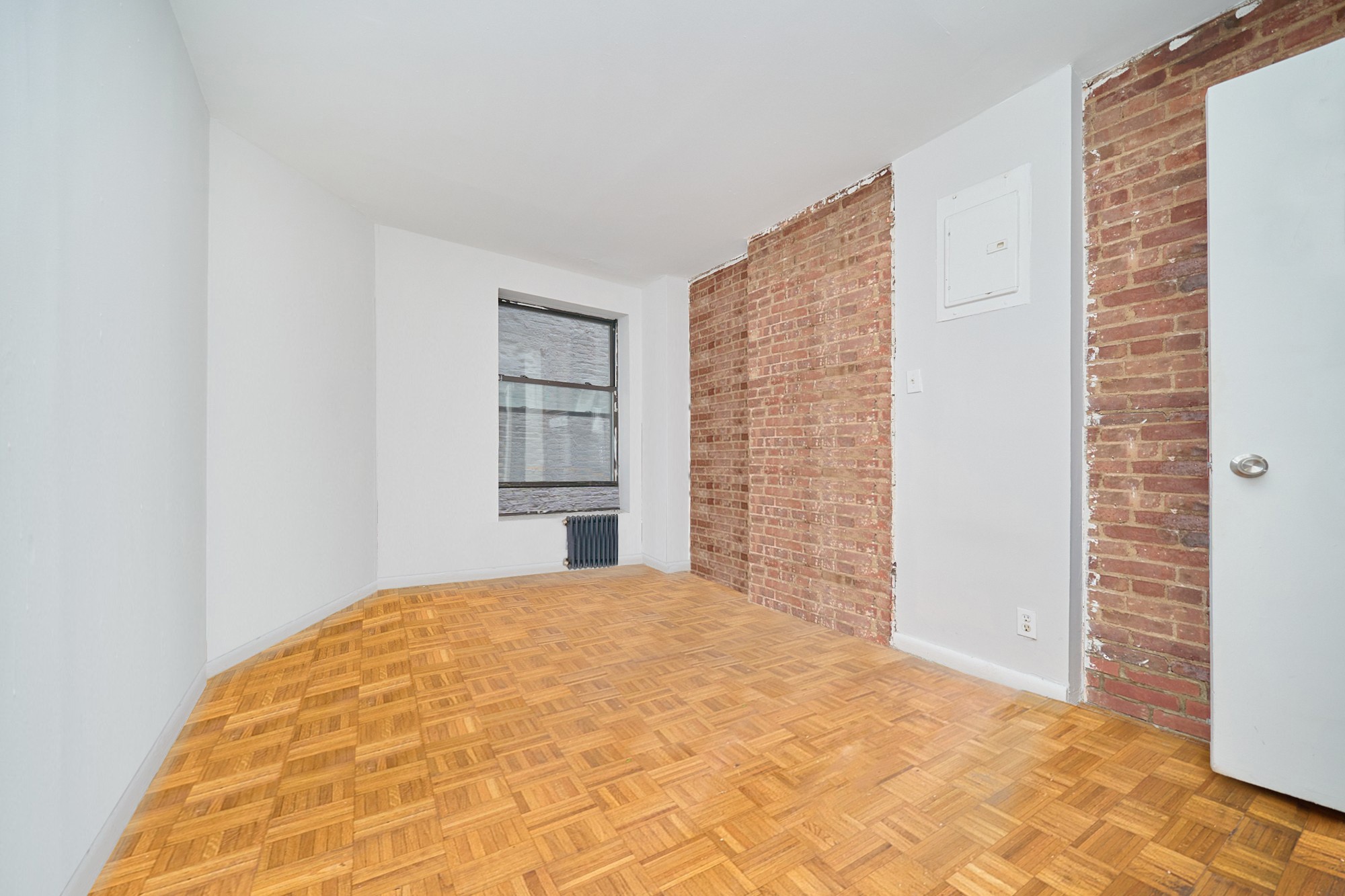 335 West 43rd Street 5A Clinton New York NY 10036