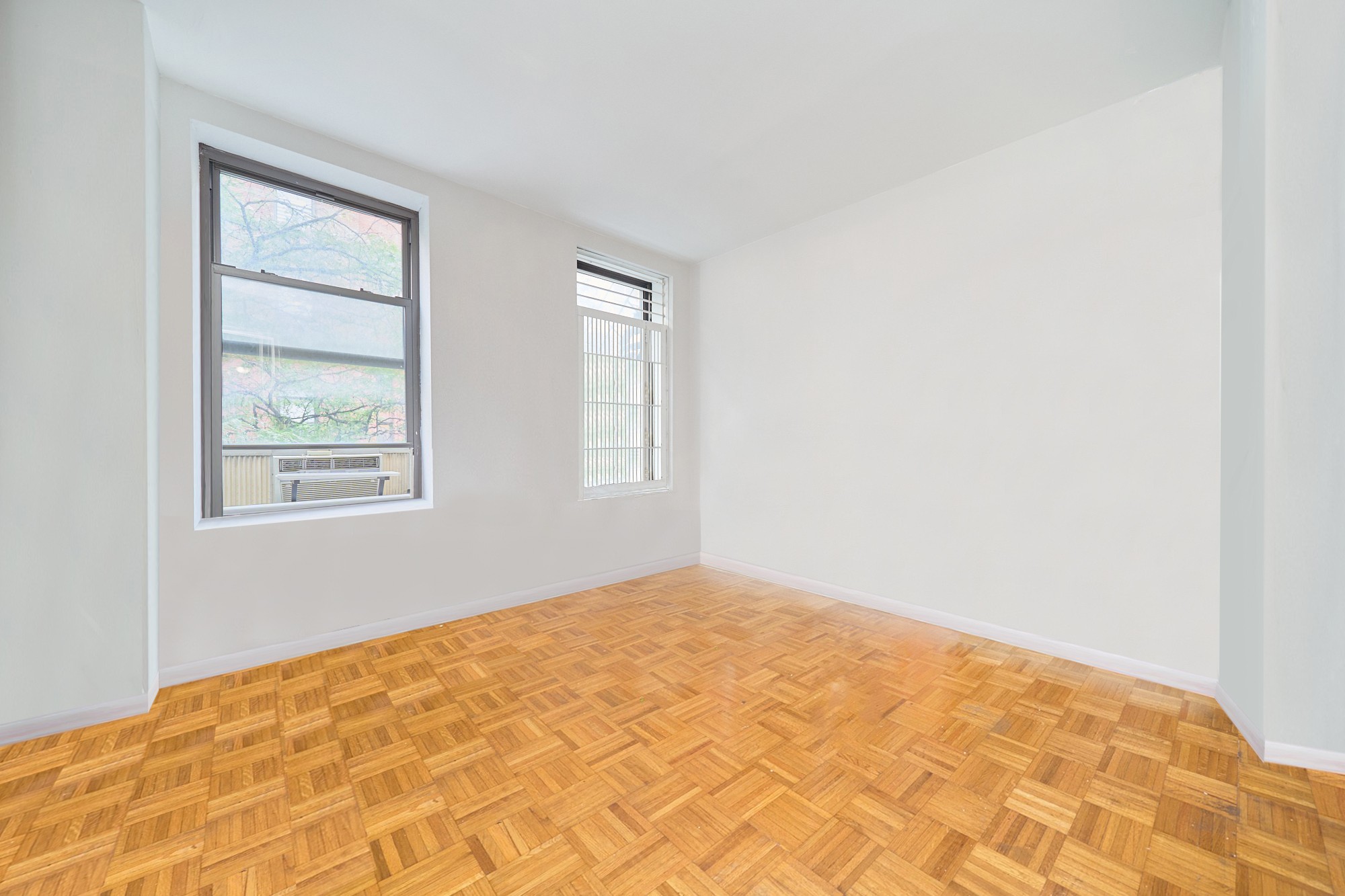 335 West 43rd Street 5A Clinton New York NY 10036