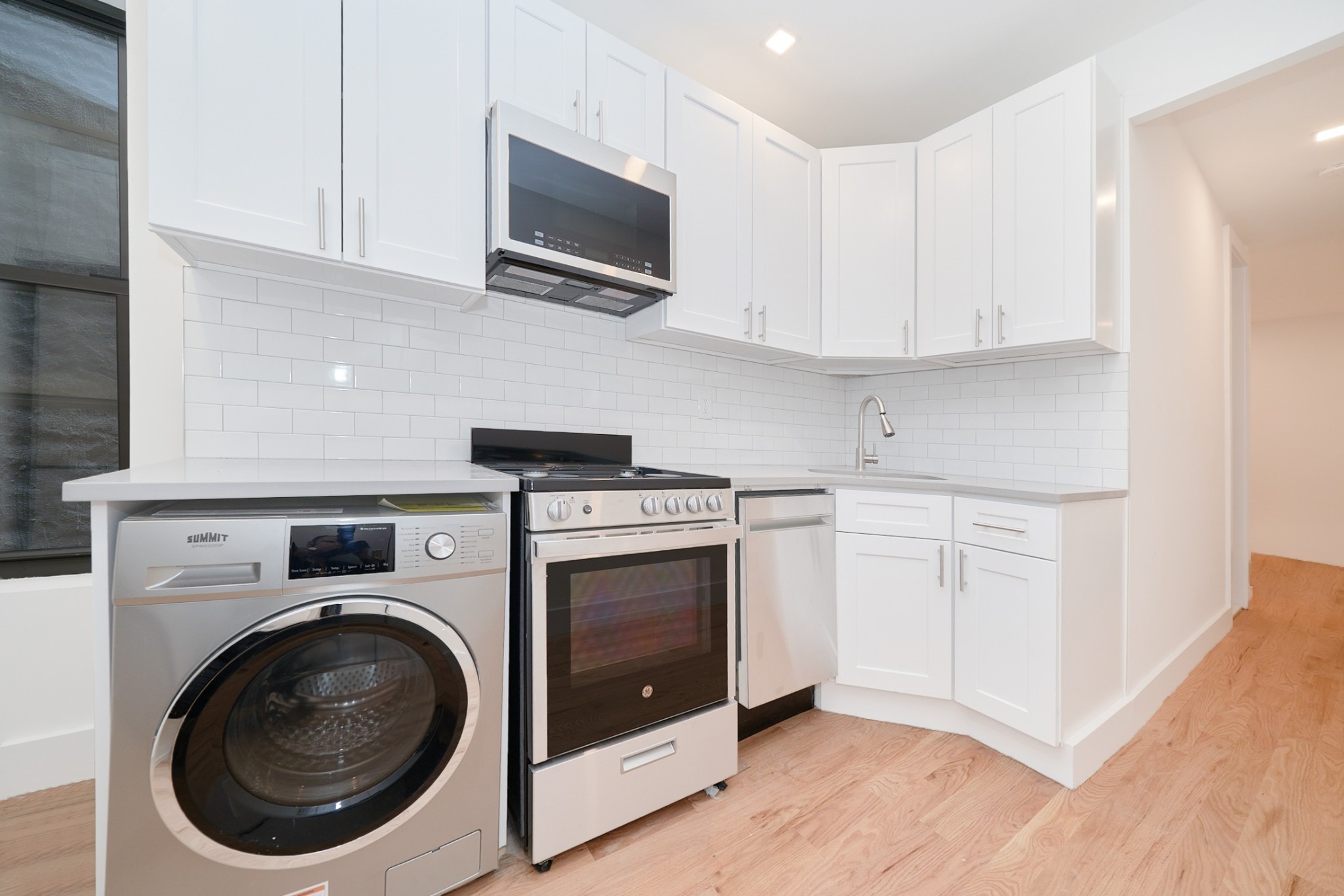 790 Ninth Avenue Clinton New York NY 10019