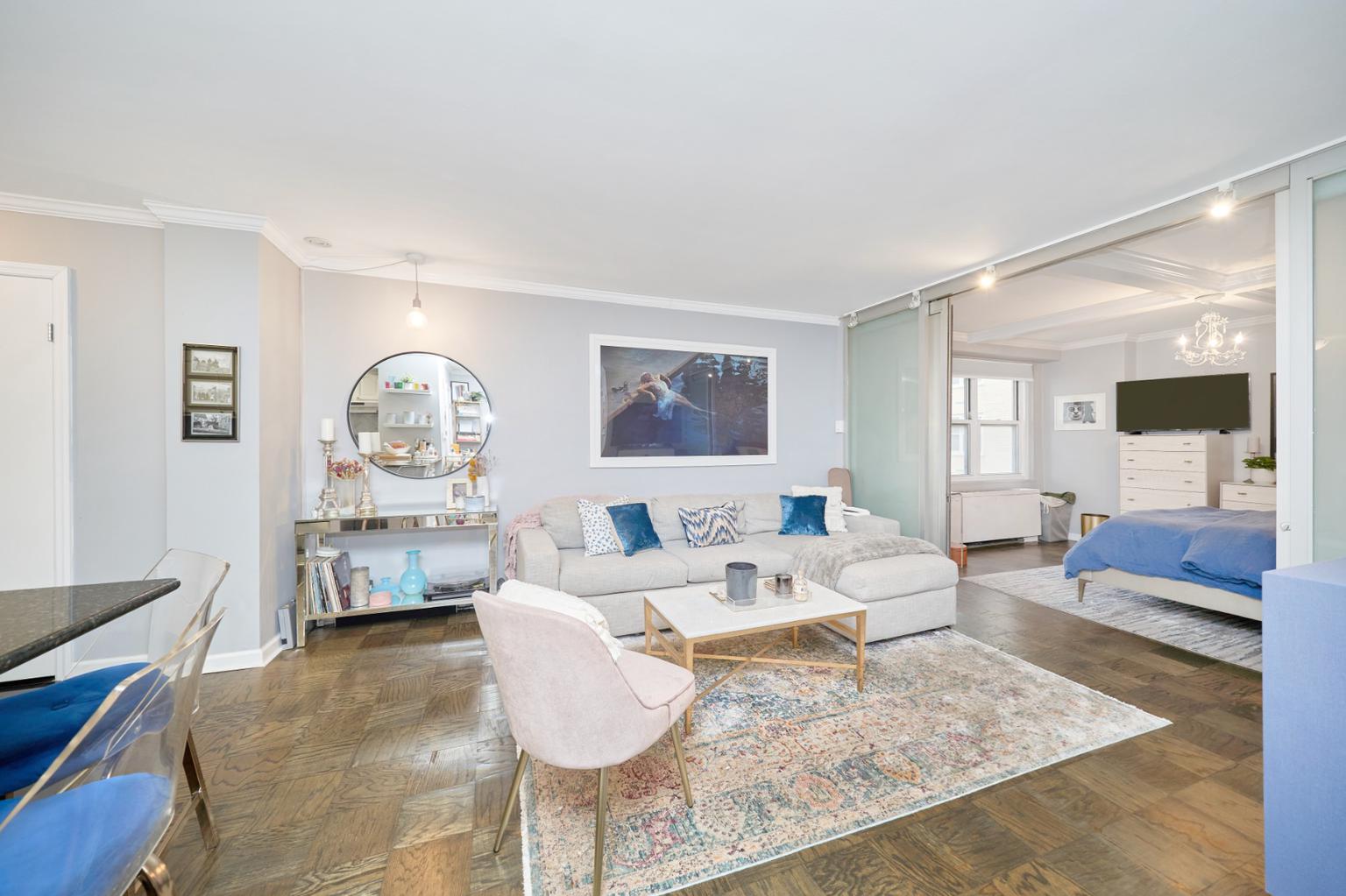 305 East 24th Street 8J Kips Bay New York NY 10010