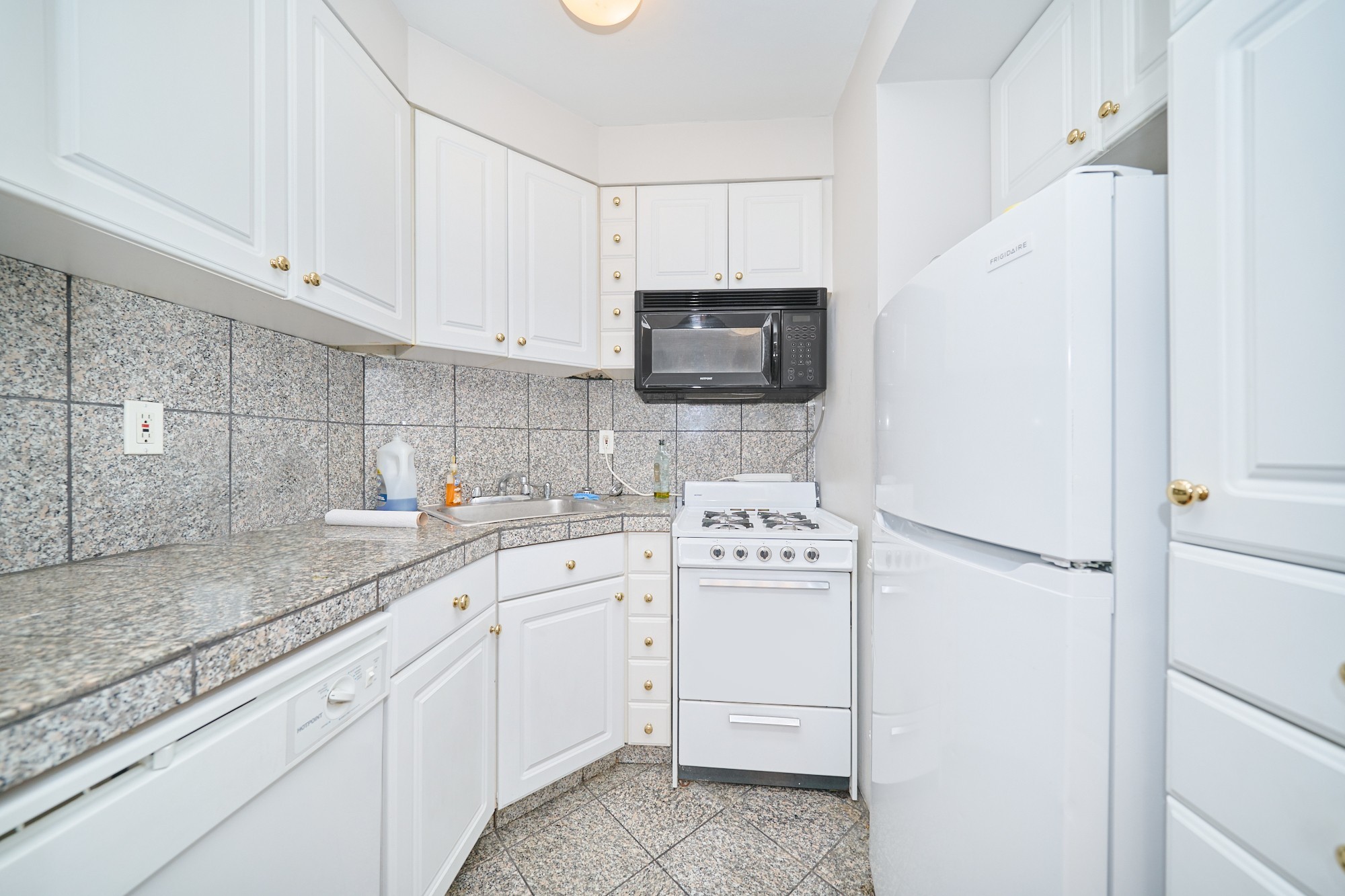 337 West 43rd Street 1A Clinton New York NY 10036