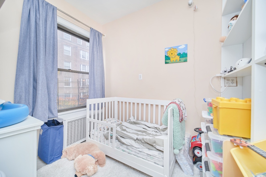 73-20 Austin Street 3Q Forest Hills Queens NY 11375