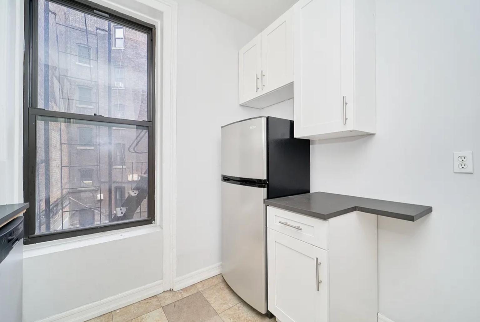 452 Ninth Avenue 1 Clinton New York NY 10018