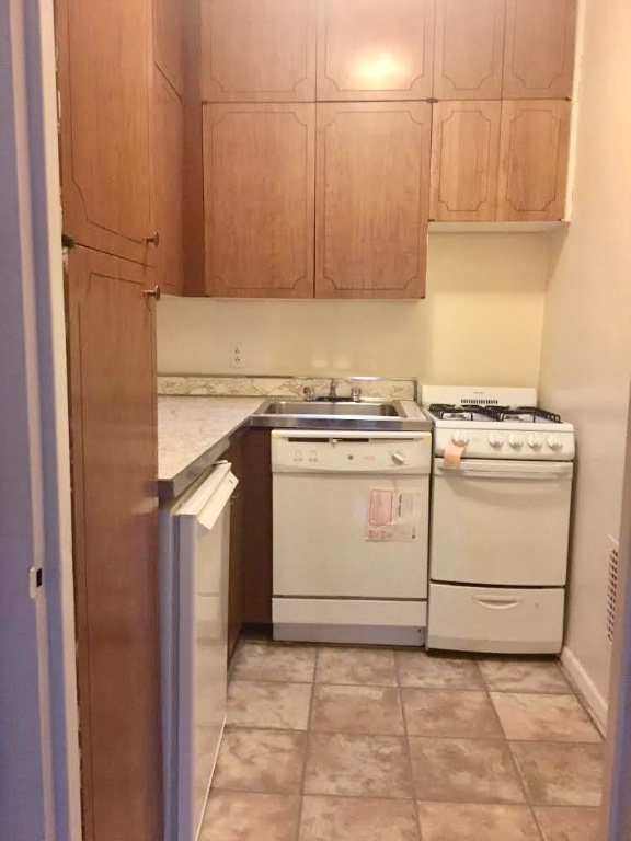 1555 Second Avenue 4R Upper East Side New York NY 10028