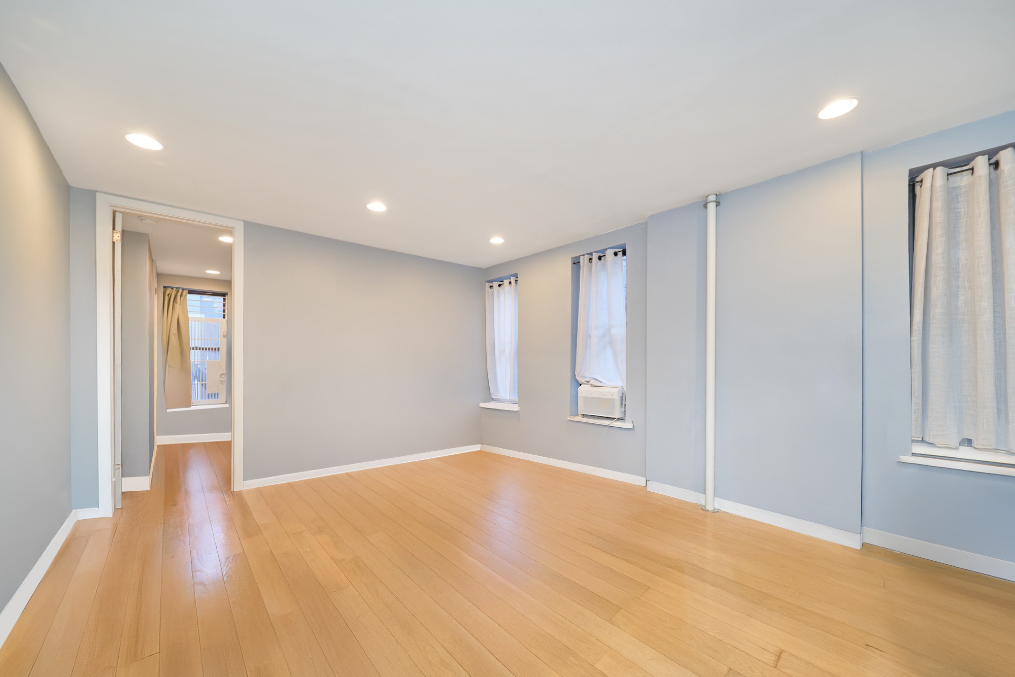 246 East 51st Street 9 Turtle Bay New York NY 10022