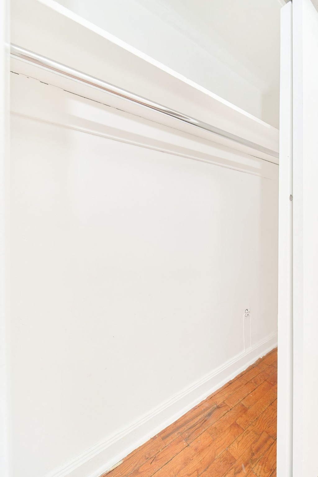 400 West 45th Street 5E Clinton New York NY 10036
