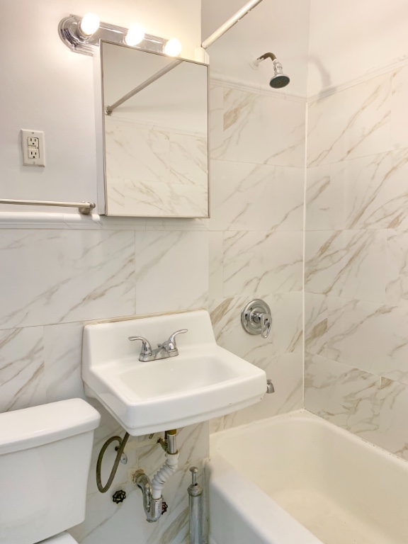 125 East 90th Street 4A Carnegie Hill New York NY 10128