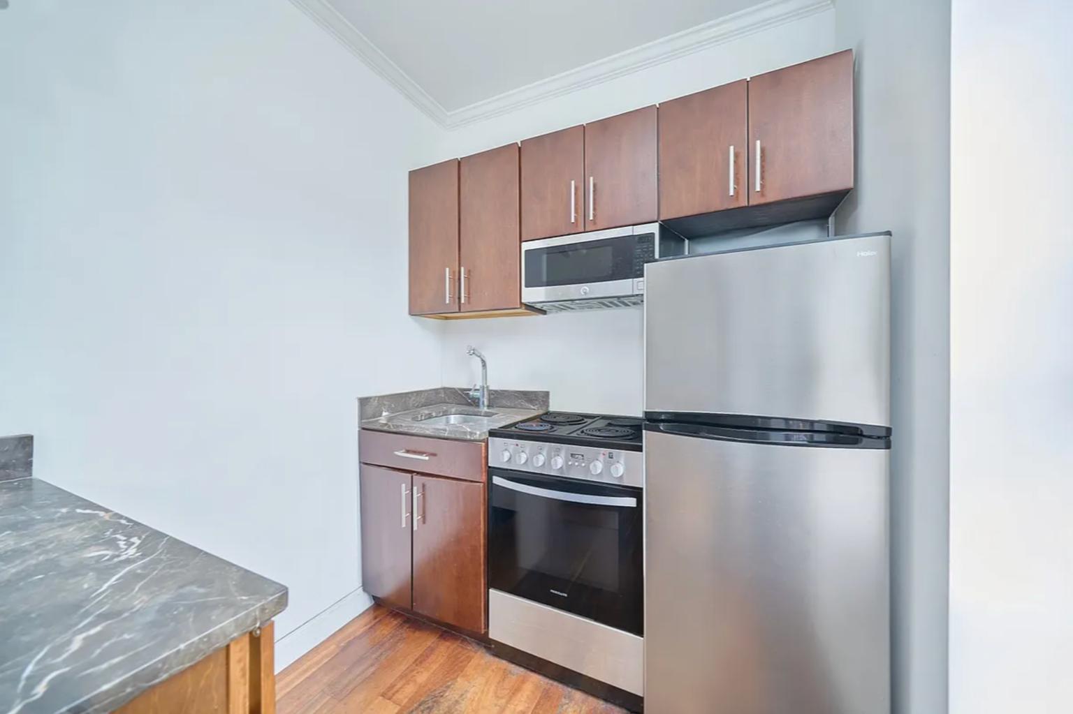 211 Avenue A 8 E. Greenwich Village New York NY 10009
