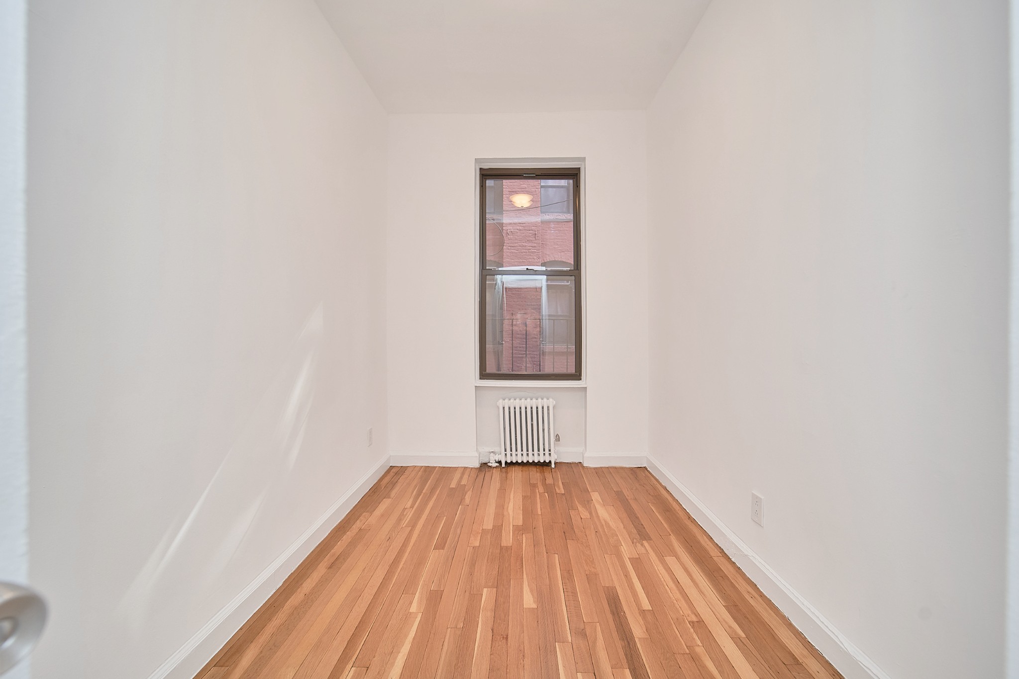353 West 44th Street 1E Clinton New York NY 10036