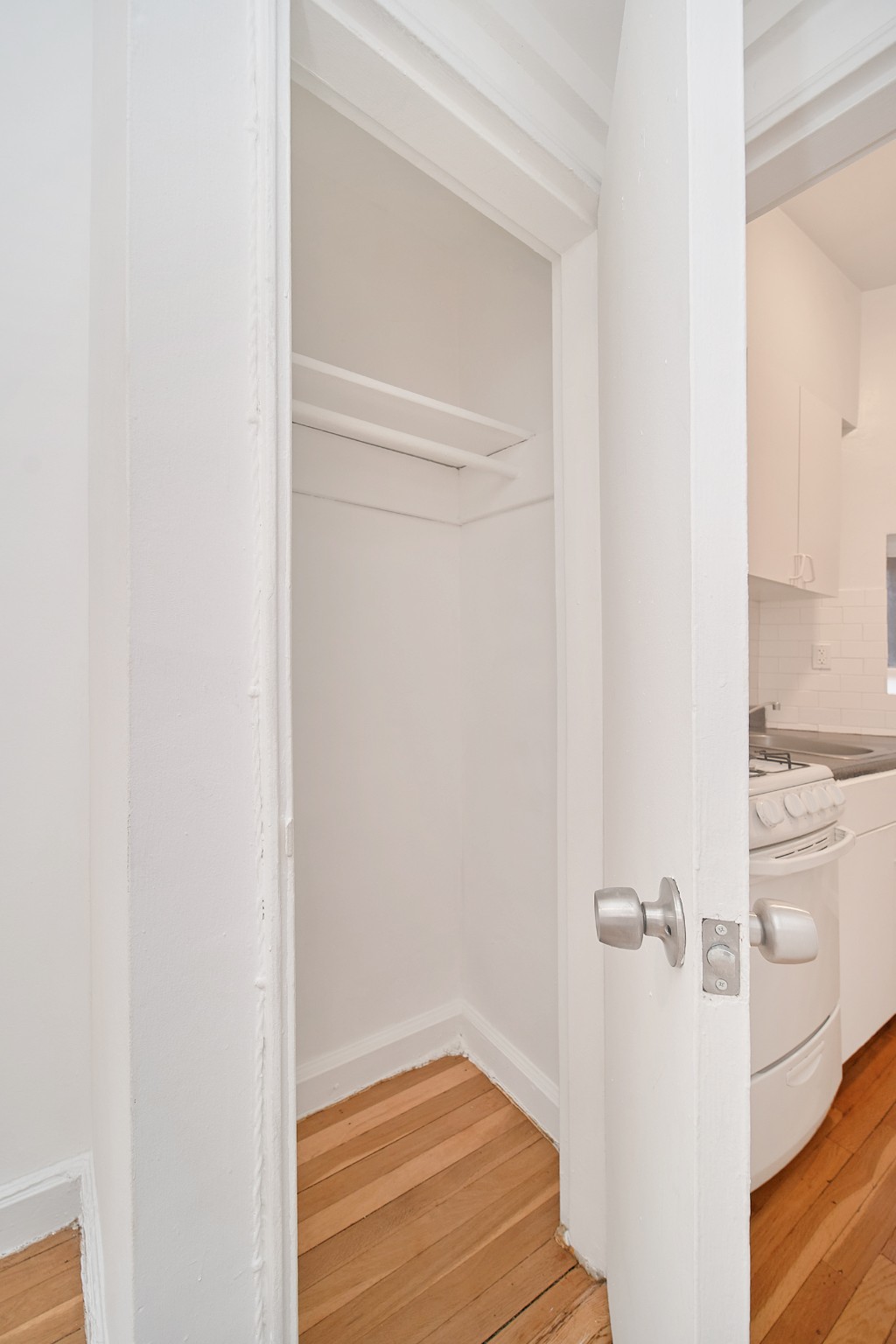 353 West 44th Street 1E Clinton New York NY 10036