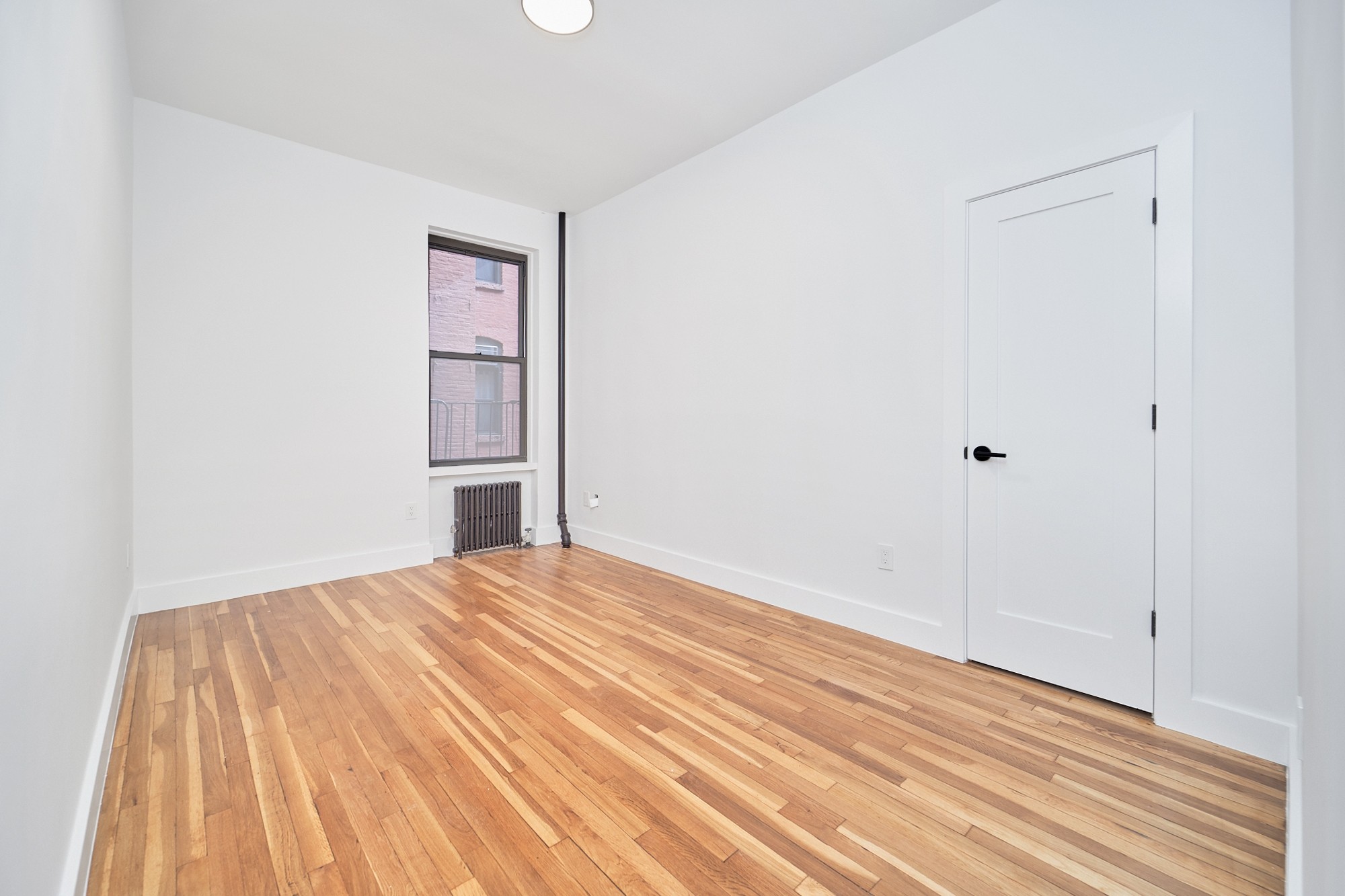 353 West 44th Street 2D Clinton New York NY 10036