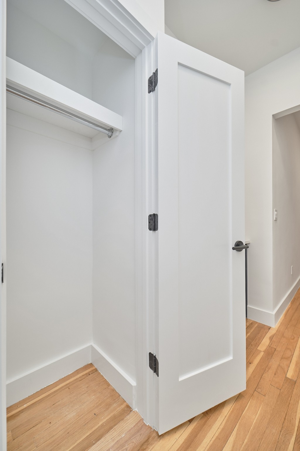353 West 44th Street 2D Clinton New York NY 10036