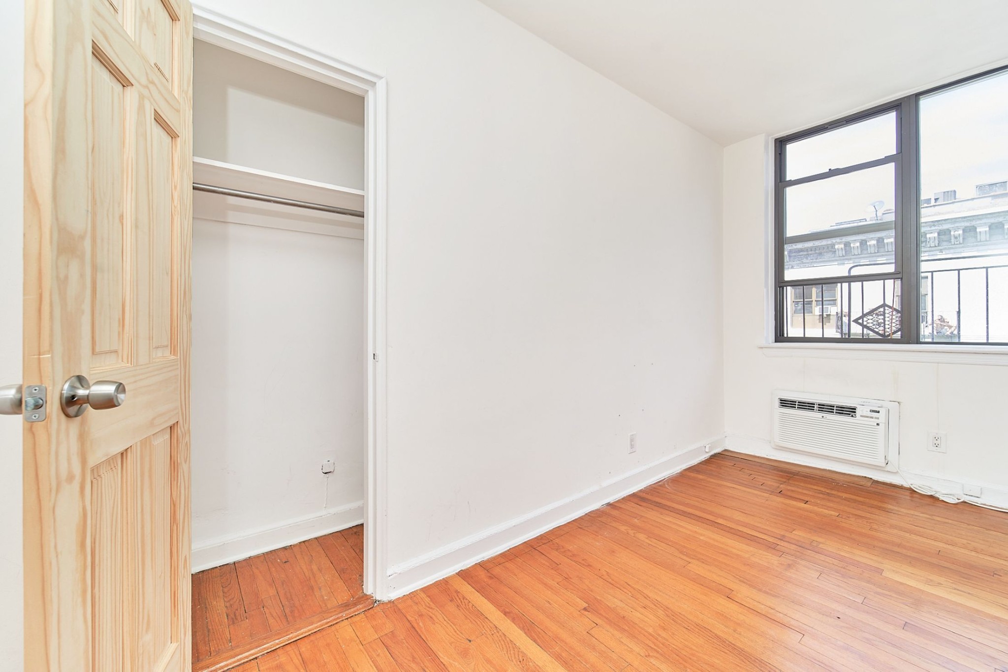 400 West 45th Street 2B Clinton New York NY 10036