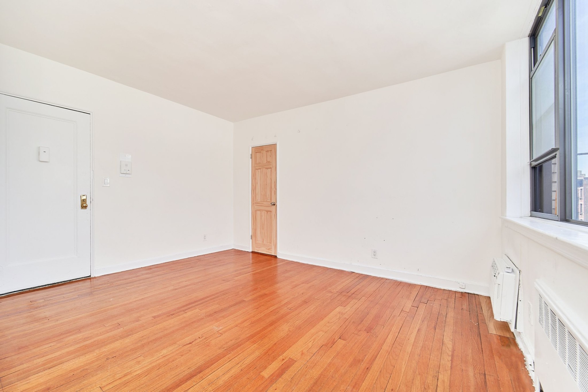 400 West 45th Street 2B Clinton New York NY 10036