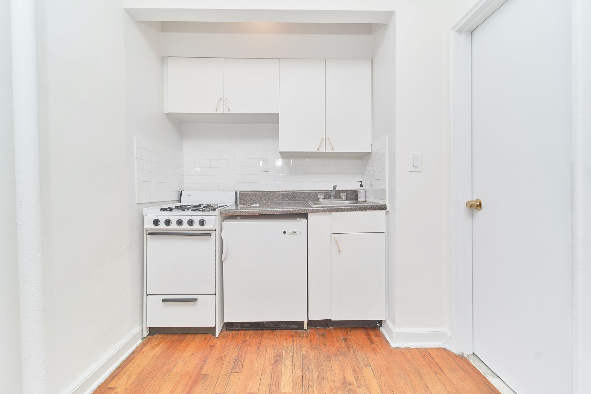 400 West 45th Street 2B Clinton New York NY 10036