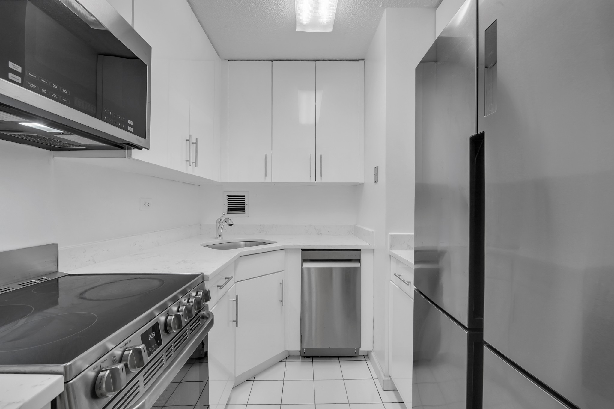 330 East 38th Street 31H Murray Hill New York NY 10016