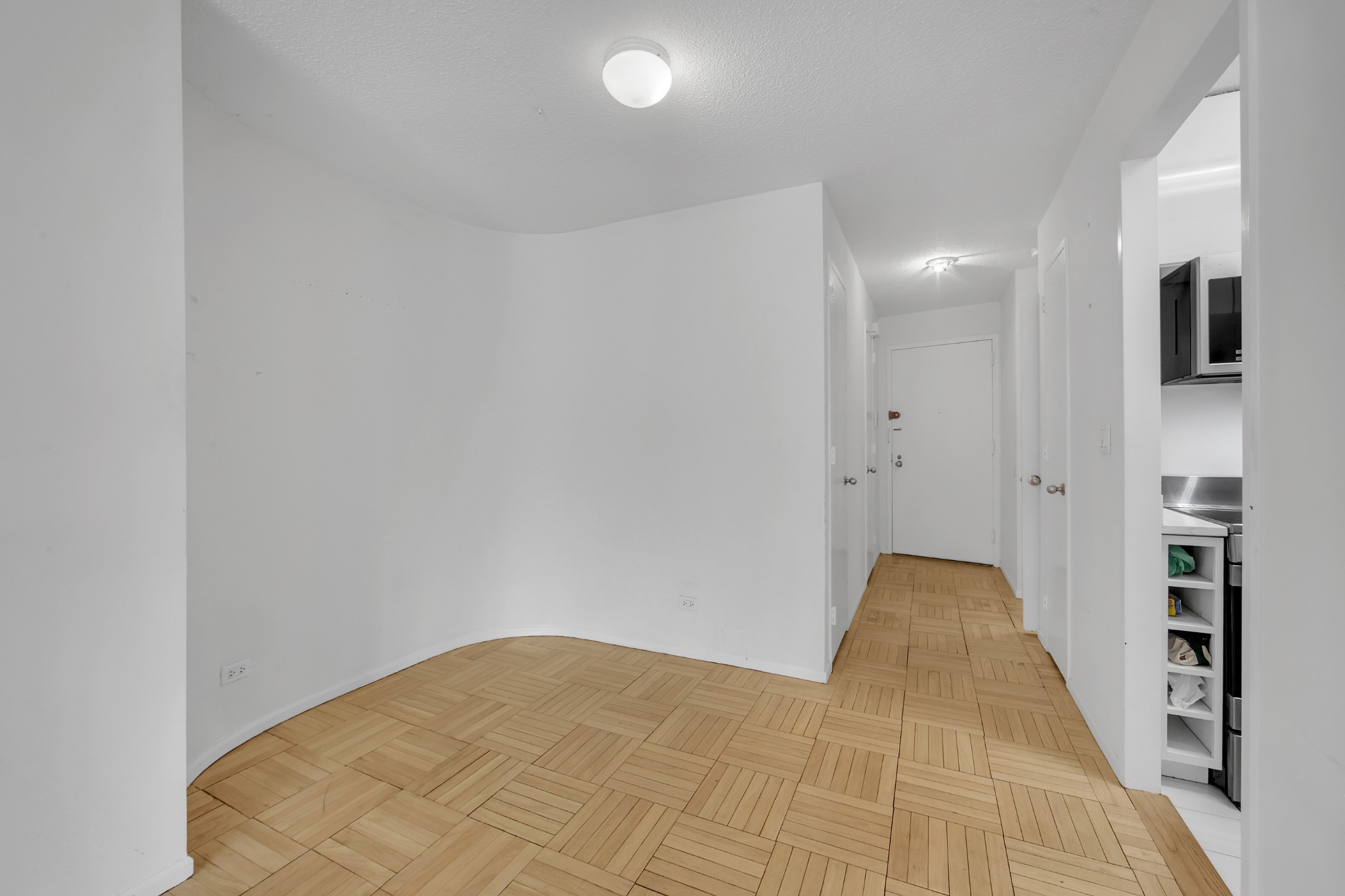 330 East 38th Street 31H Murray Hill New York NY 10016