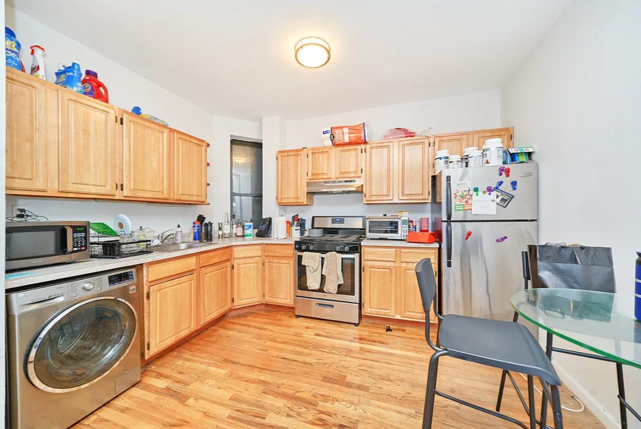 364 West 36th Street 3A Clinton New York NY 10018