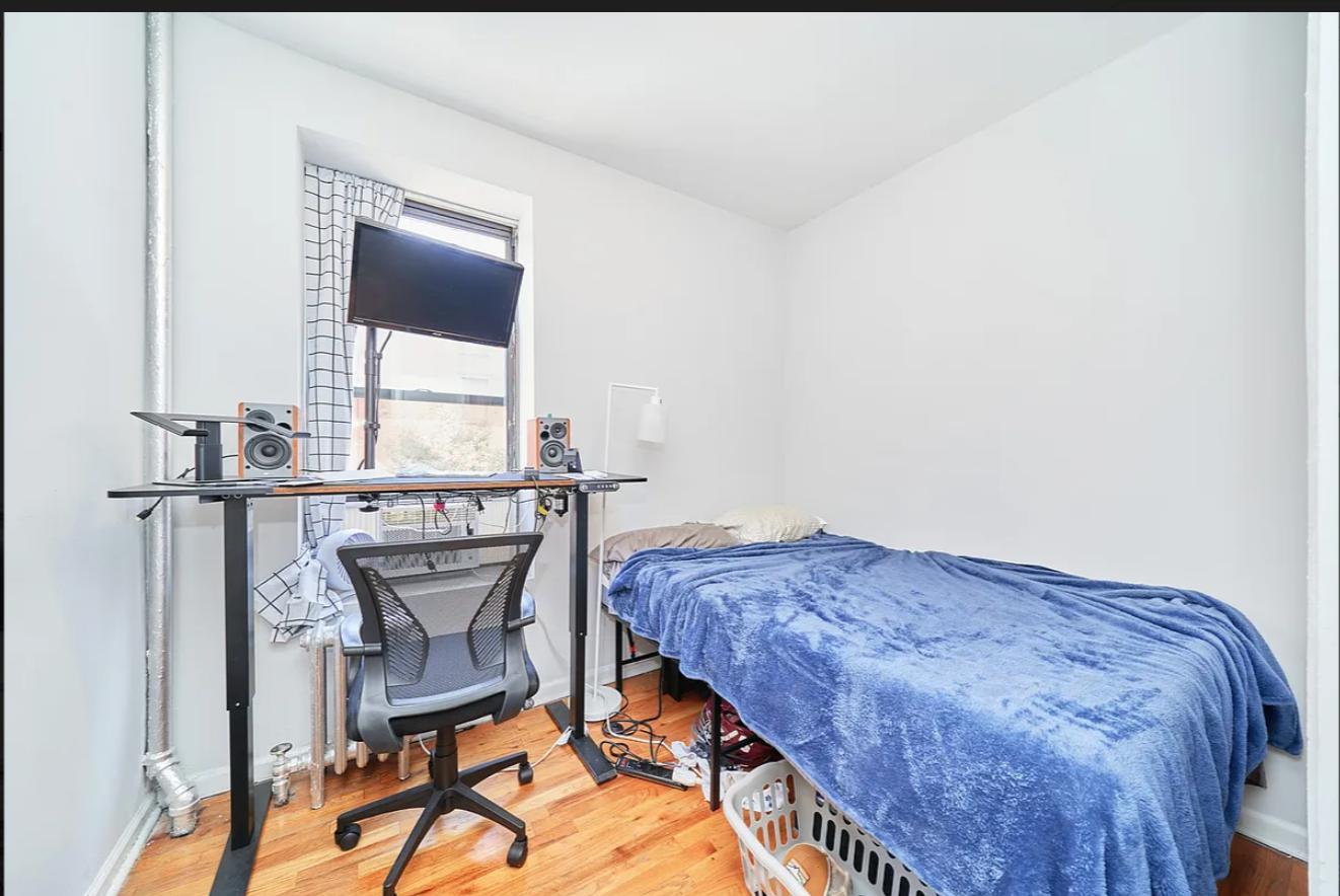 364 West 36th Street 3A Clinton New York NY 10018