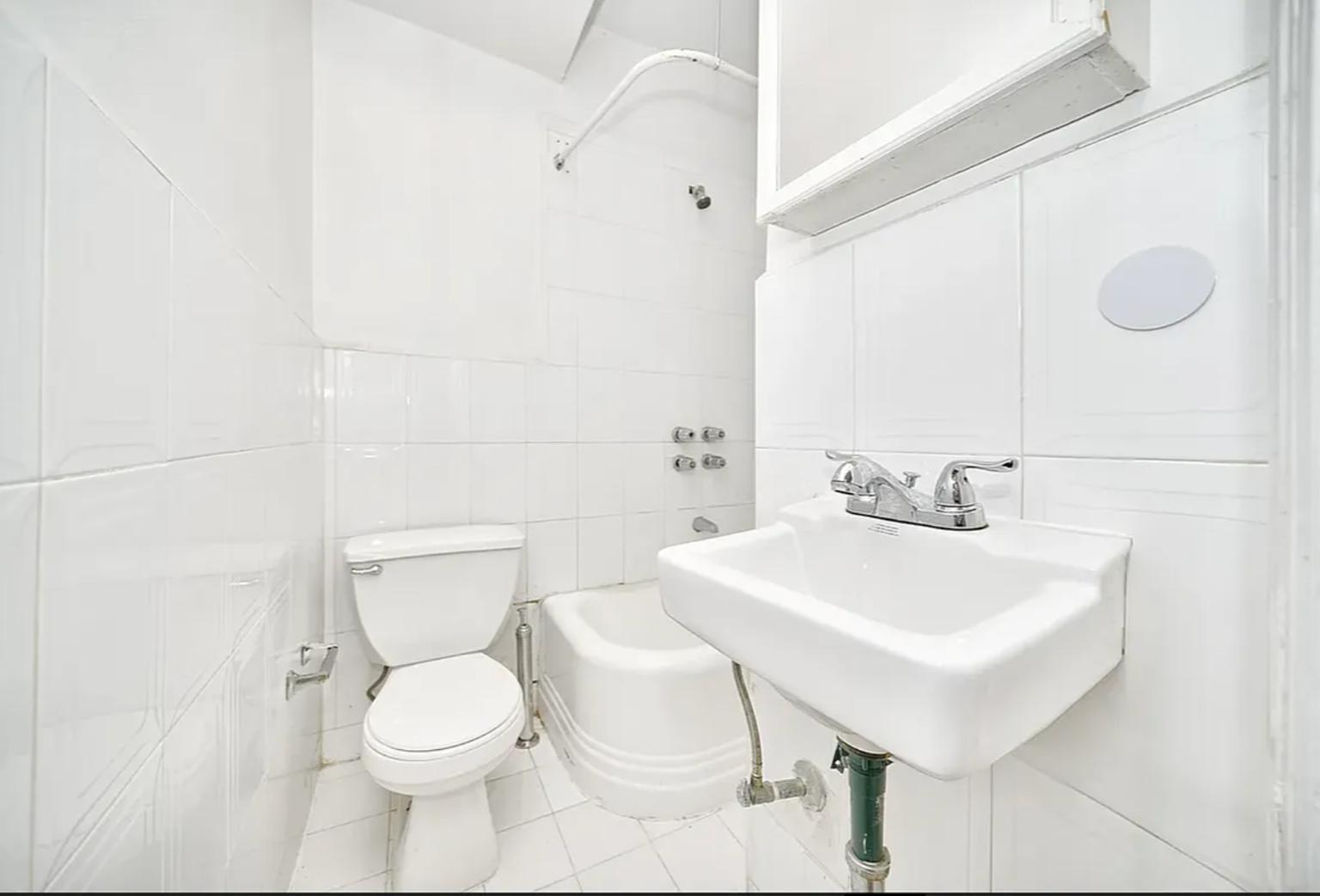 223 East 58th Street 3B Midtown East New York NY 10022