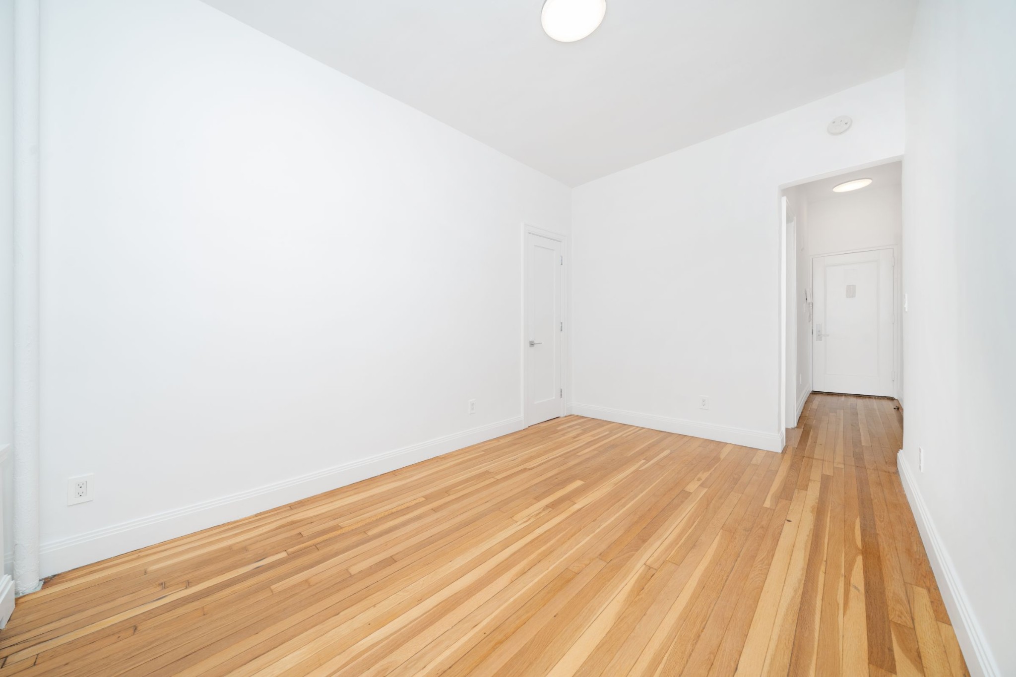 353 West 44th Street 4D Clinton New York NY 10036