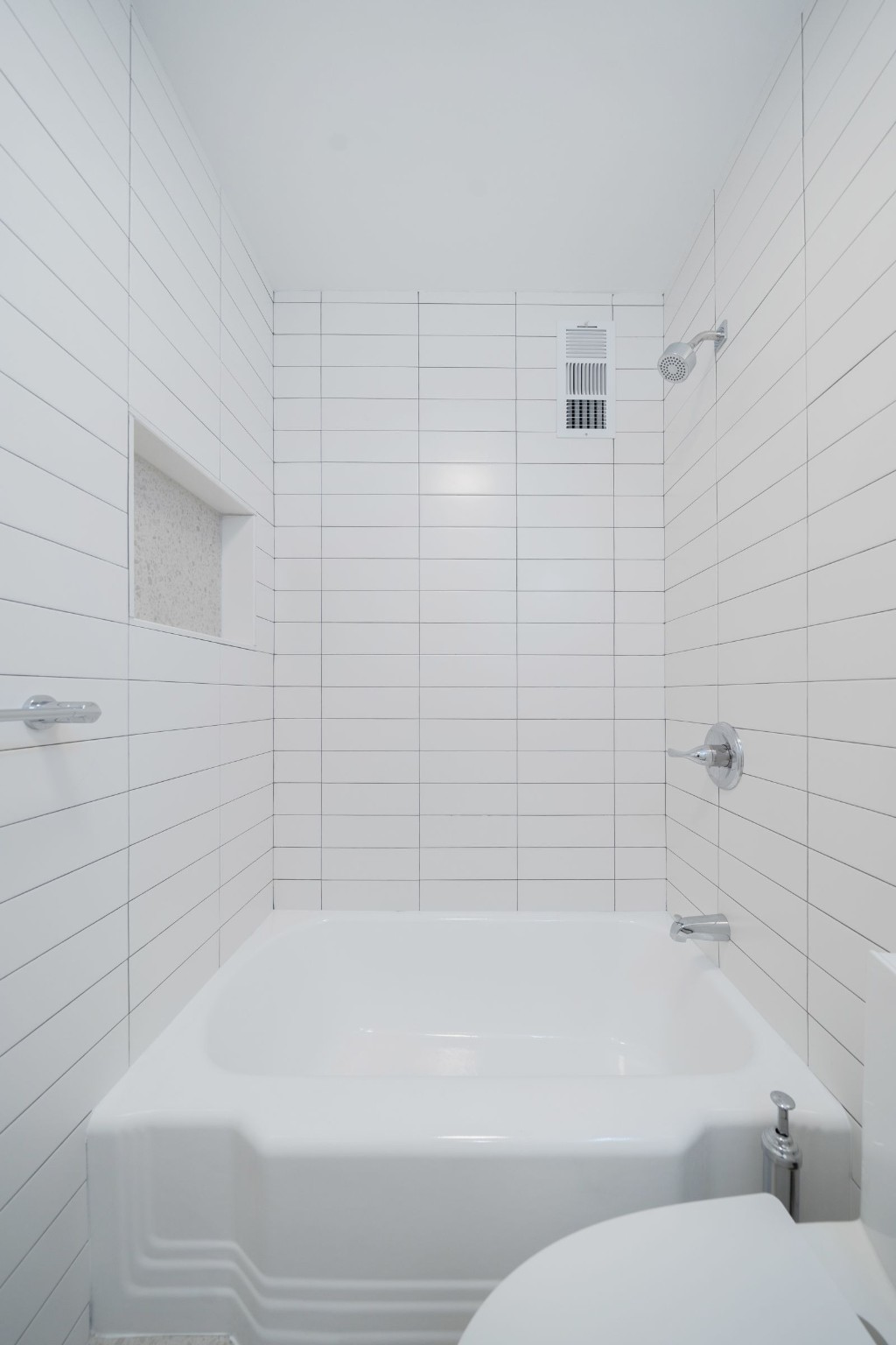 353 West 44th Street 4D Clinton New York NY 10036