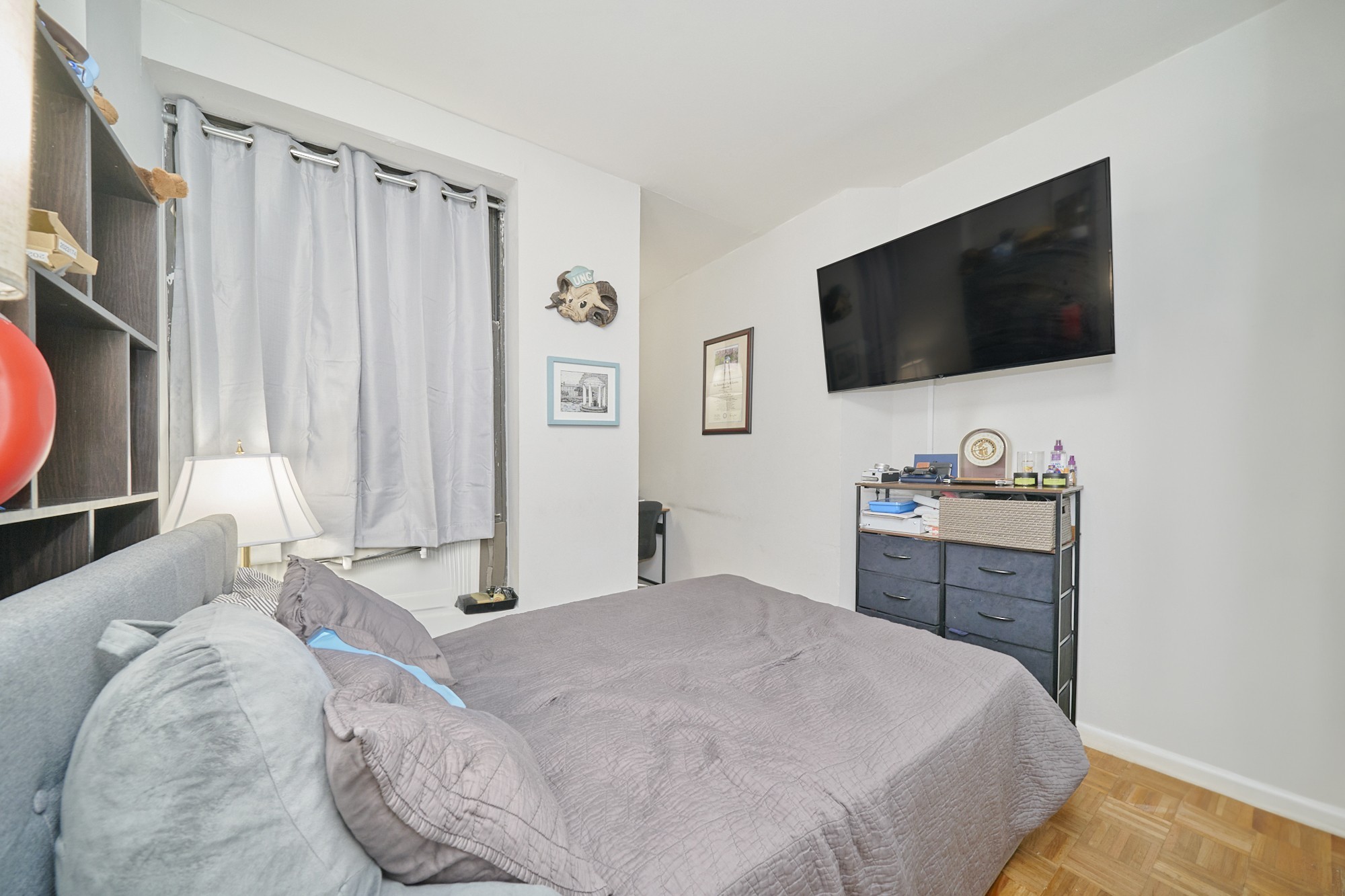 335 West 43rd Street 2B Clinton New York NY 10036