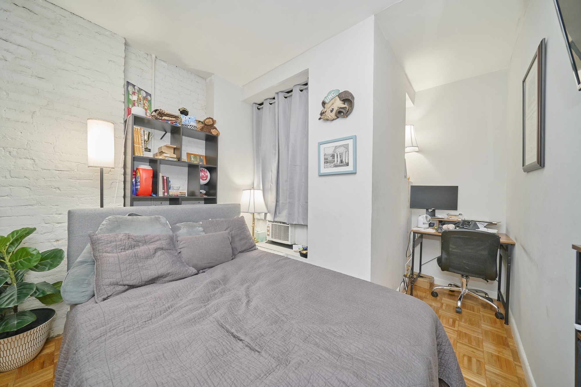 335 West 43rd Street 2B Clinton New York NY 10036