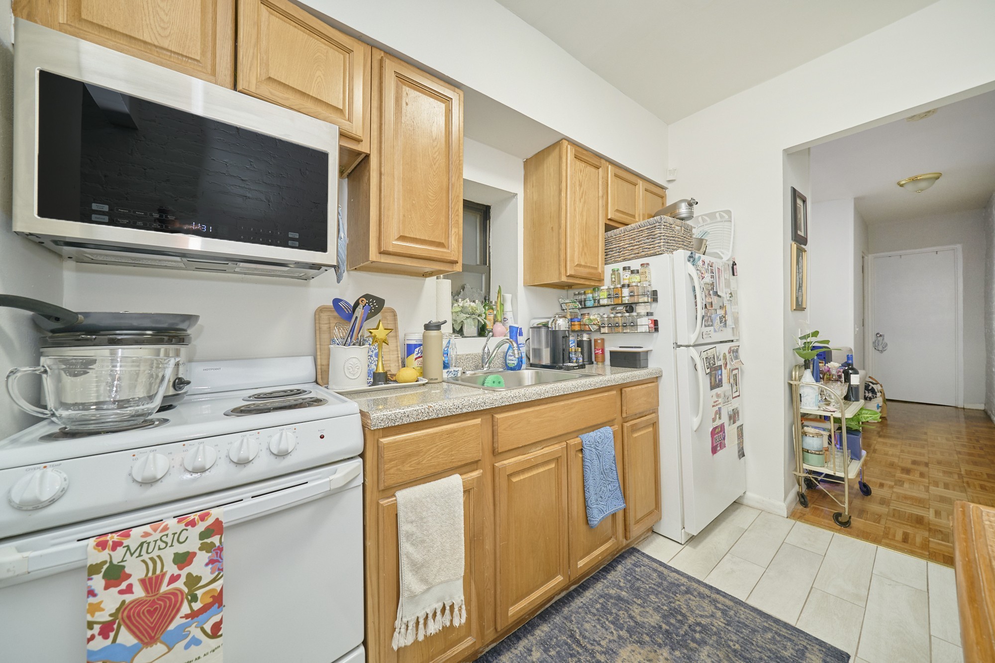 335 West 43rd Street 2B Clinton New York NY 10036