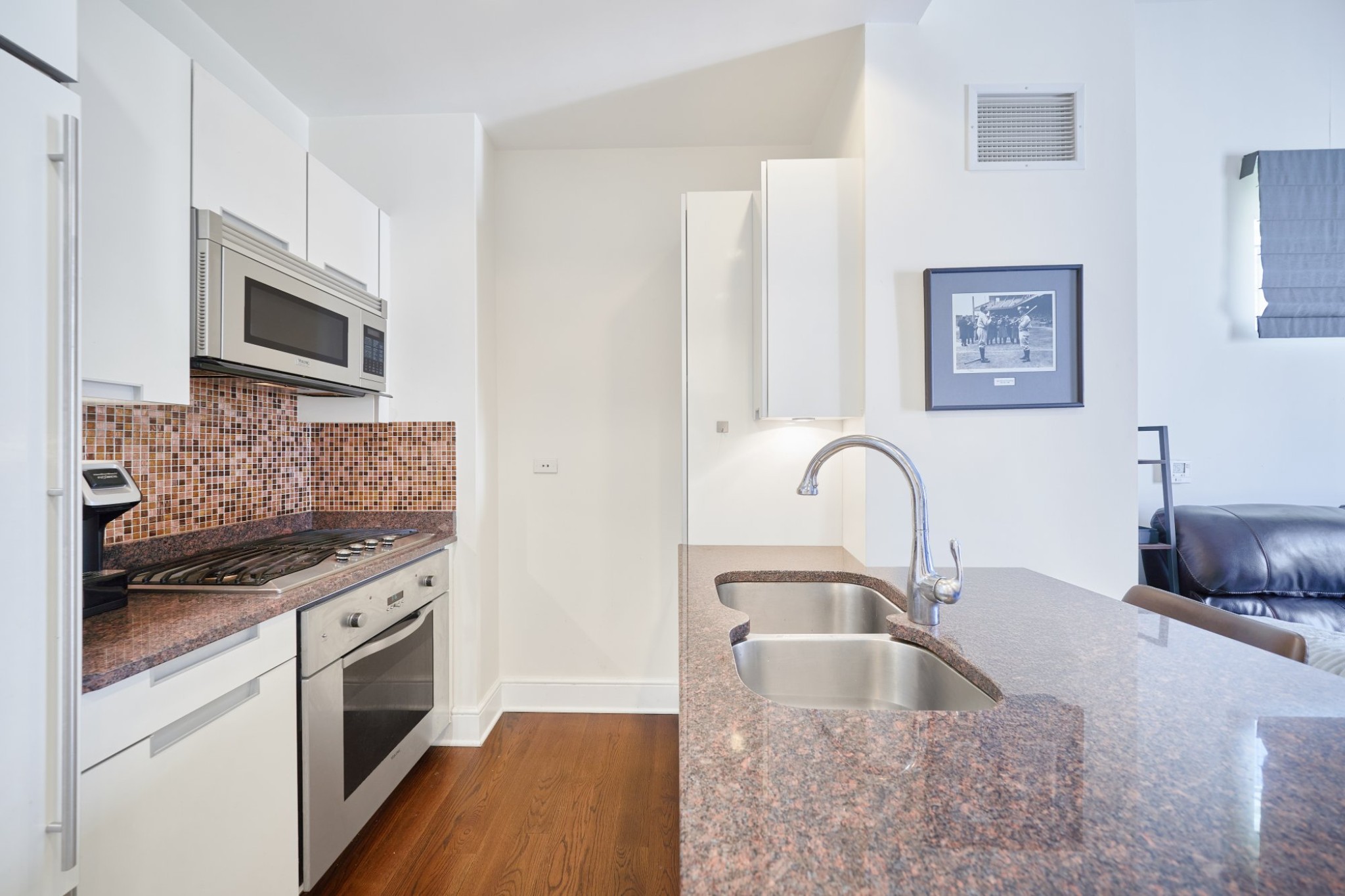 250 East 49th Street 18A Turtle Bay New York NY 10017