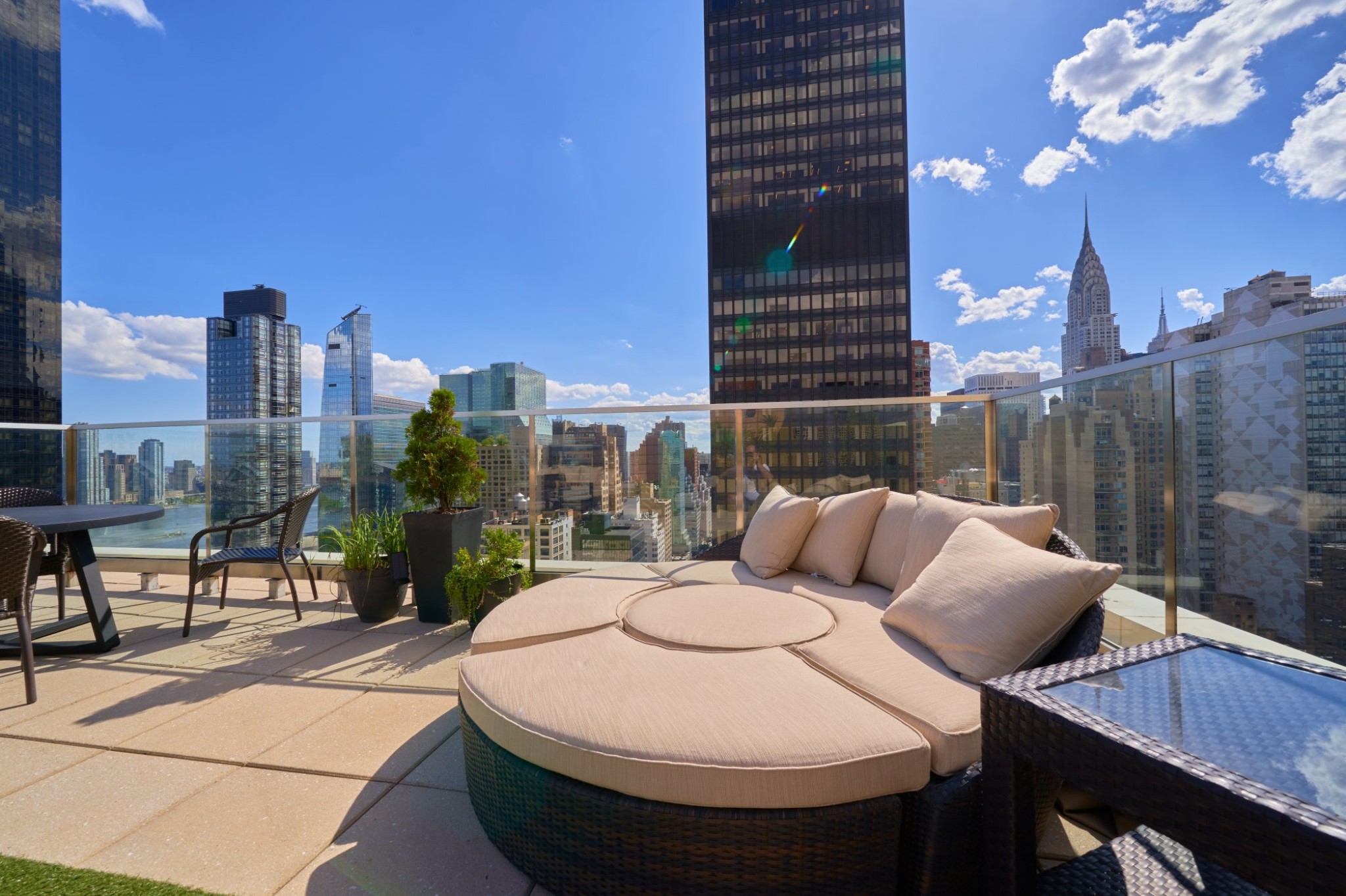 250 East 49th Street 18A Turtle Bay New York NY 10017