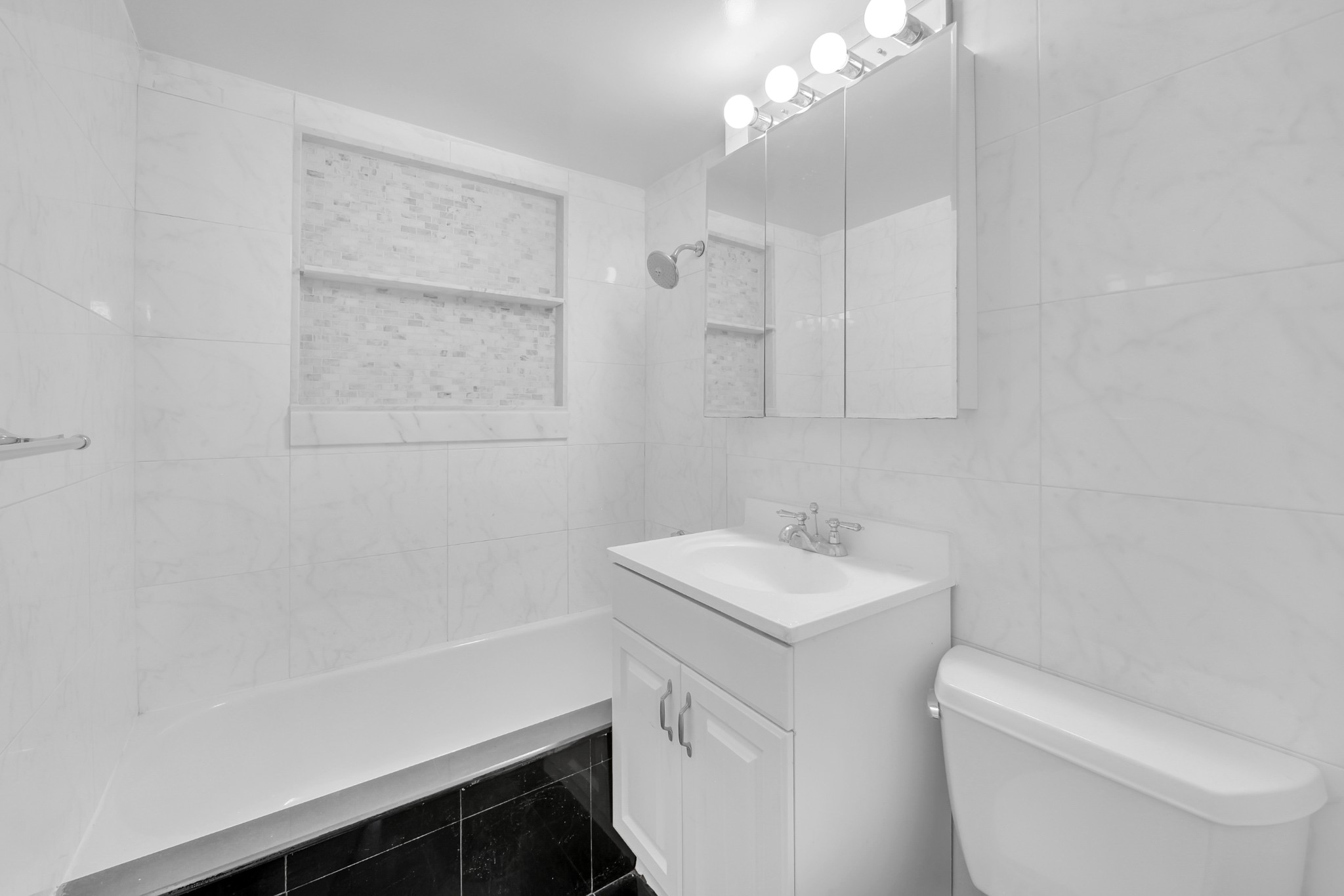 333 East 46th Street 18A Turtle Bay New York NY 10017