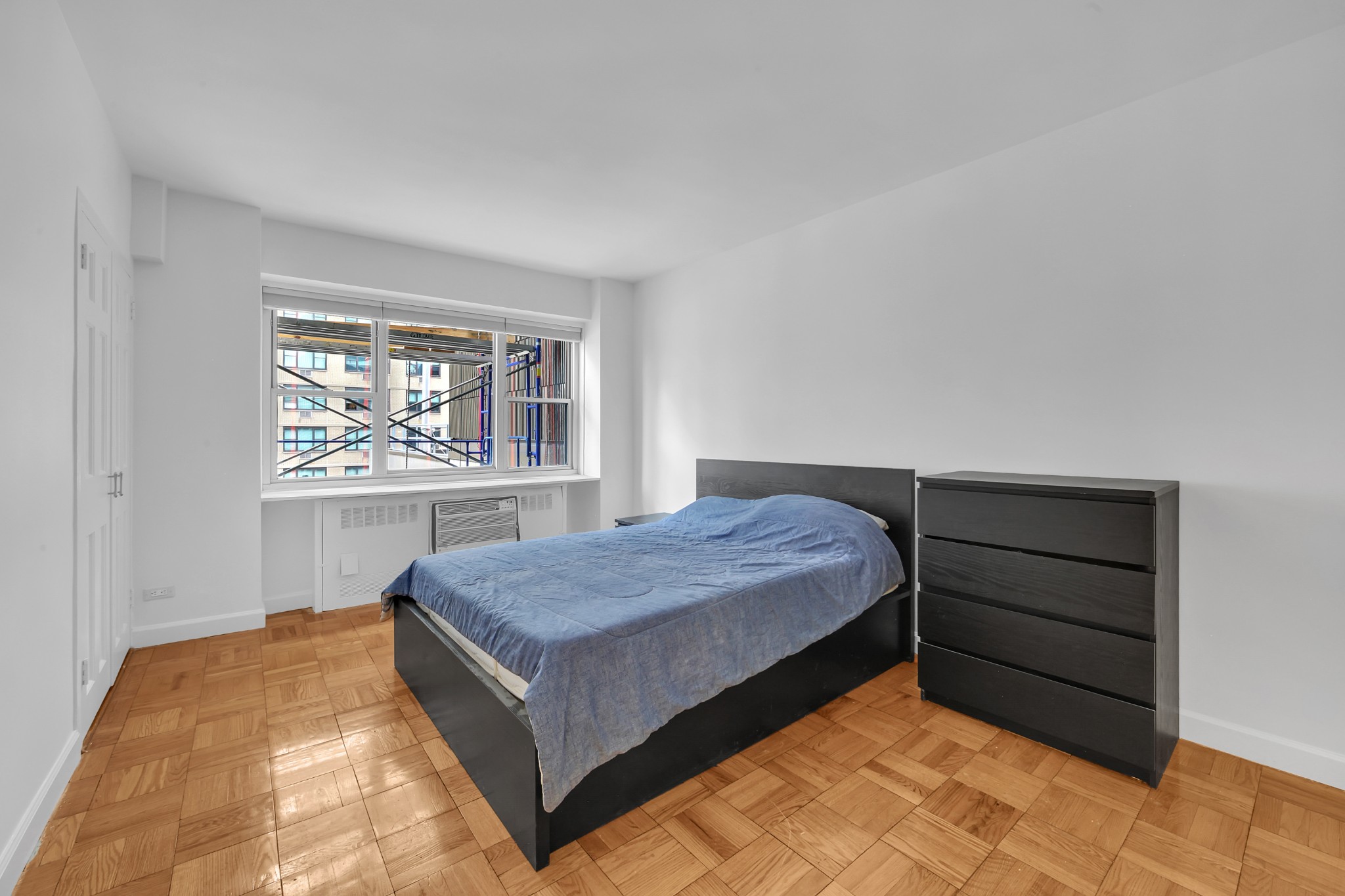 333 East 46th Street 18A Turtle Bay New York NY 10017