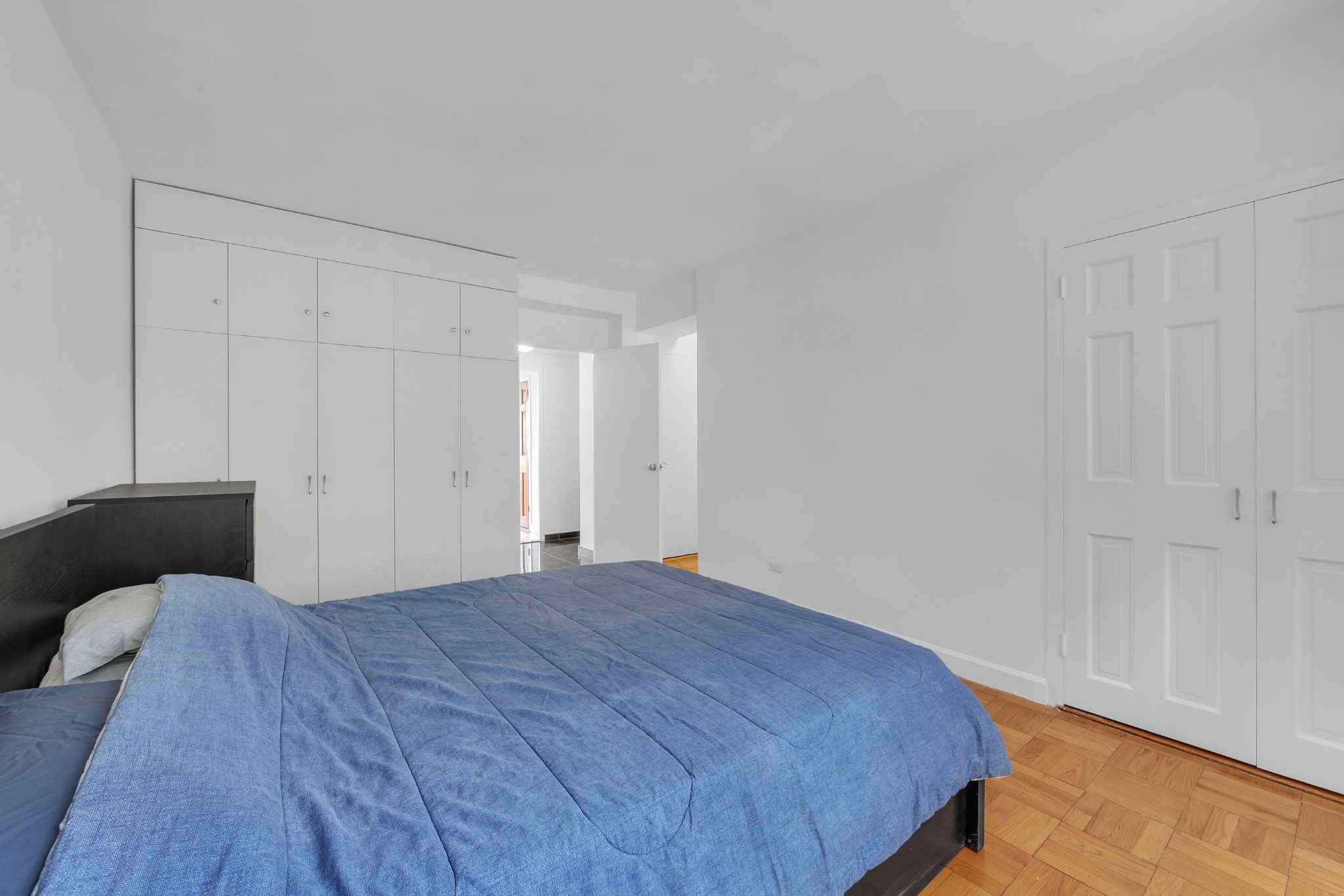 333 East 46th Street 18A Turtle Bay New York NY 10017