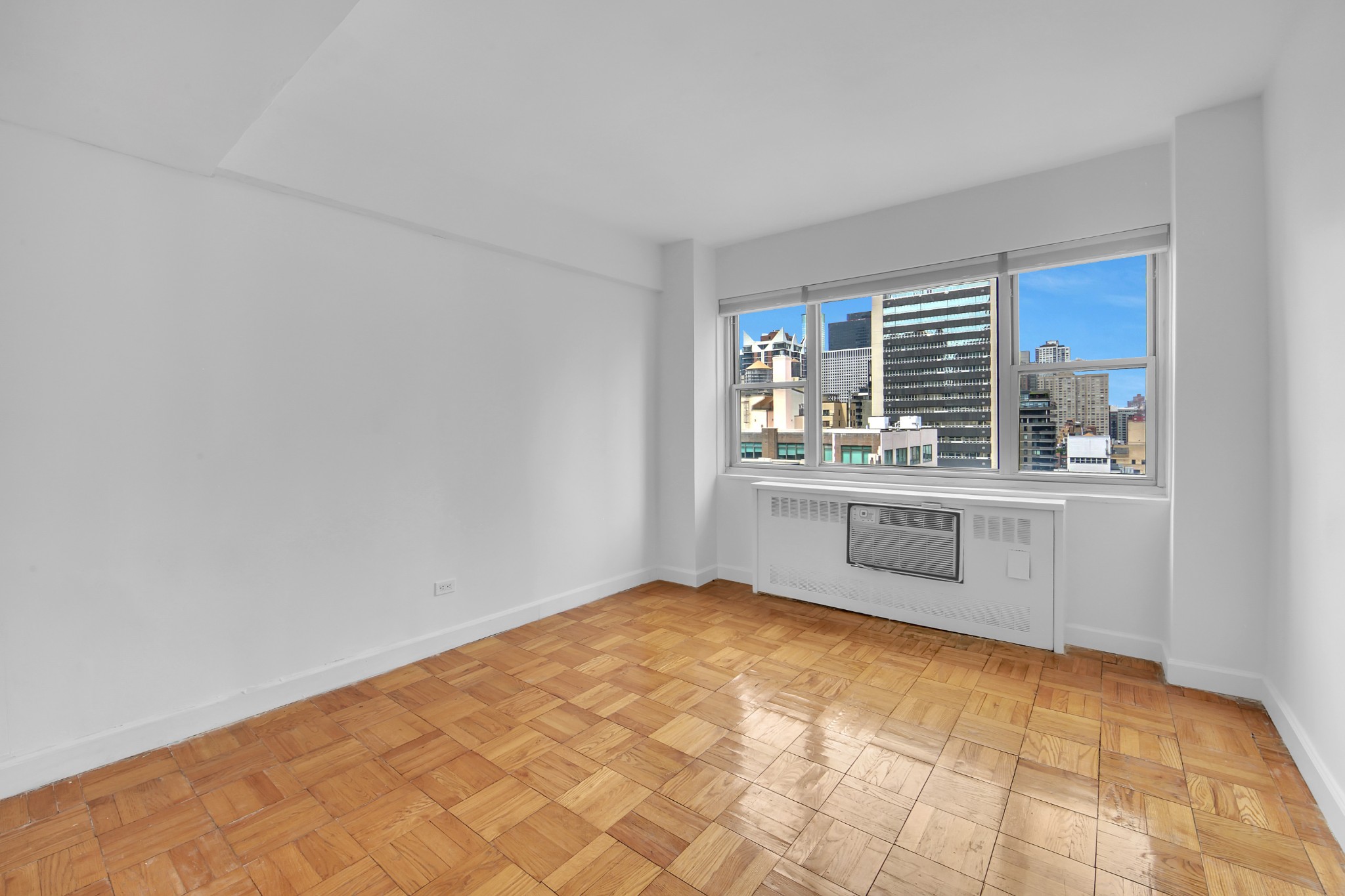 333 East 46th Street 18A Turtle Bay New York NY 10017