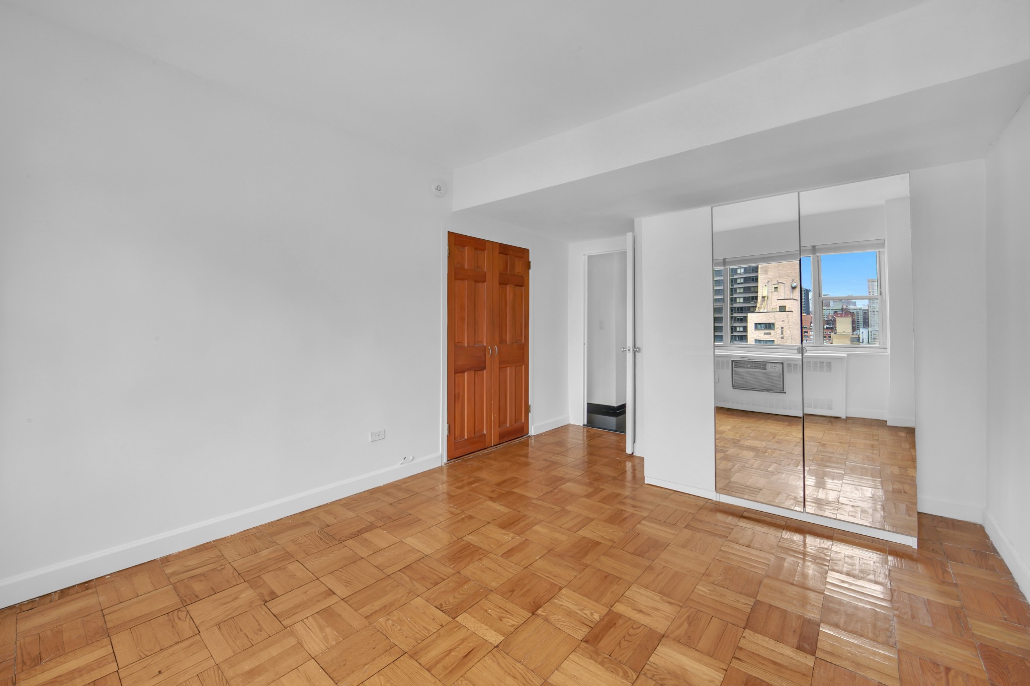 333 East 46th Street 18A Turtle Bay New York NY 10017