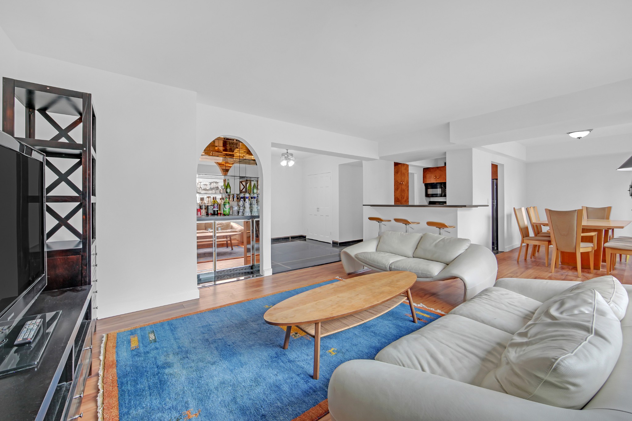 333 East 46th Street 18A Turtle Bay New York NY 10017