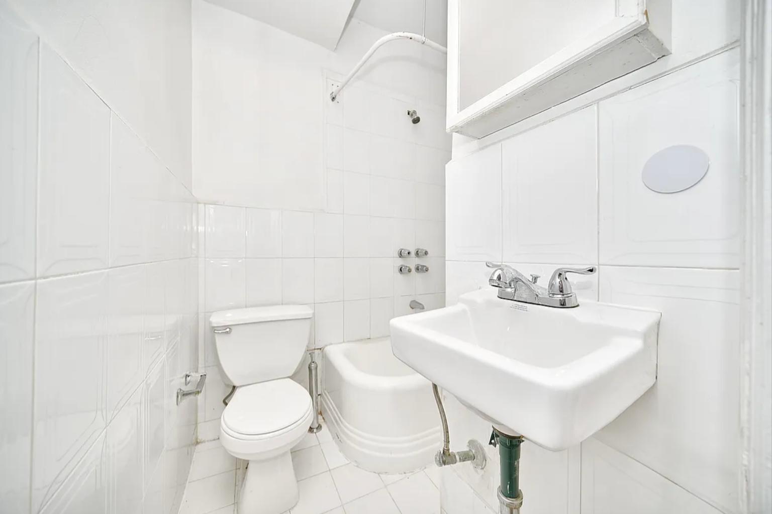 223 East 58th Street 2C Midtown East New York NY 10022