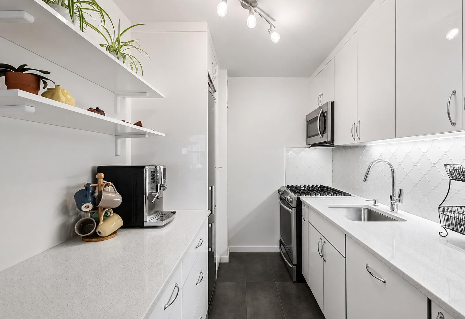 305 East 24th Street 8H Kips Bay New York NY 10010