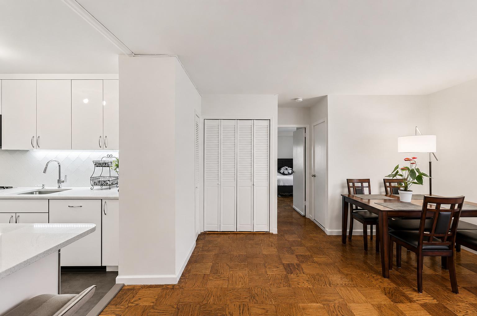 305 East 24th Street 8H Kips Bay New York NY 10010